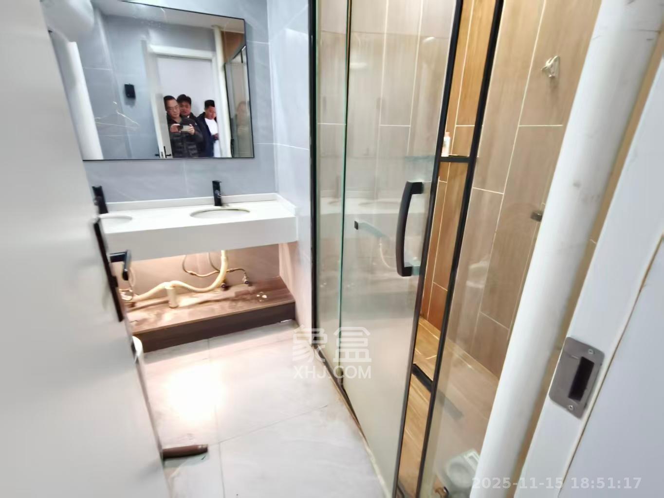 天心华庭  1室1厅1卫    2000.0元/月