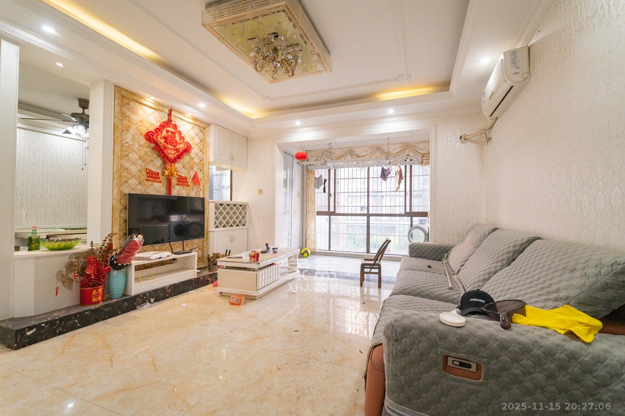 湖湾世景  4室2厅2卫    79.8万