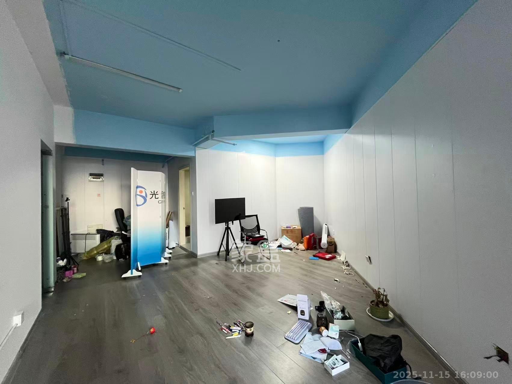 东友星座  1室0厅0卫    13000.0元/月室内图