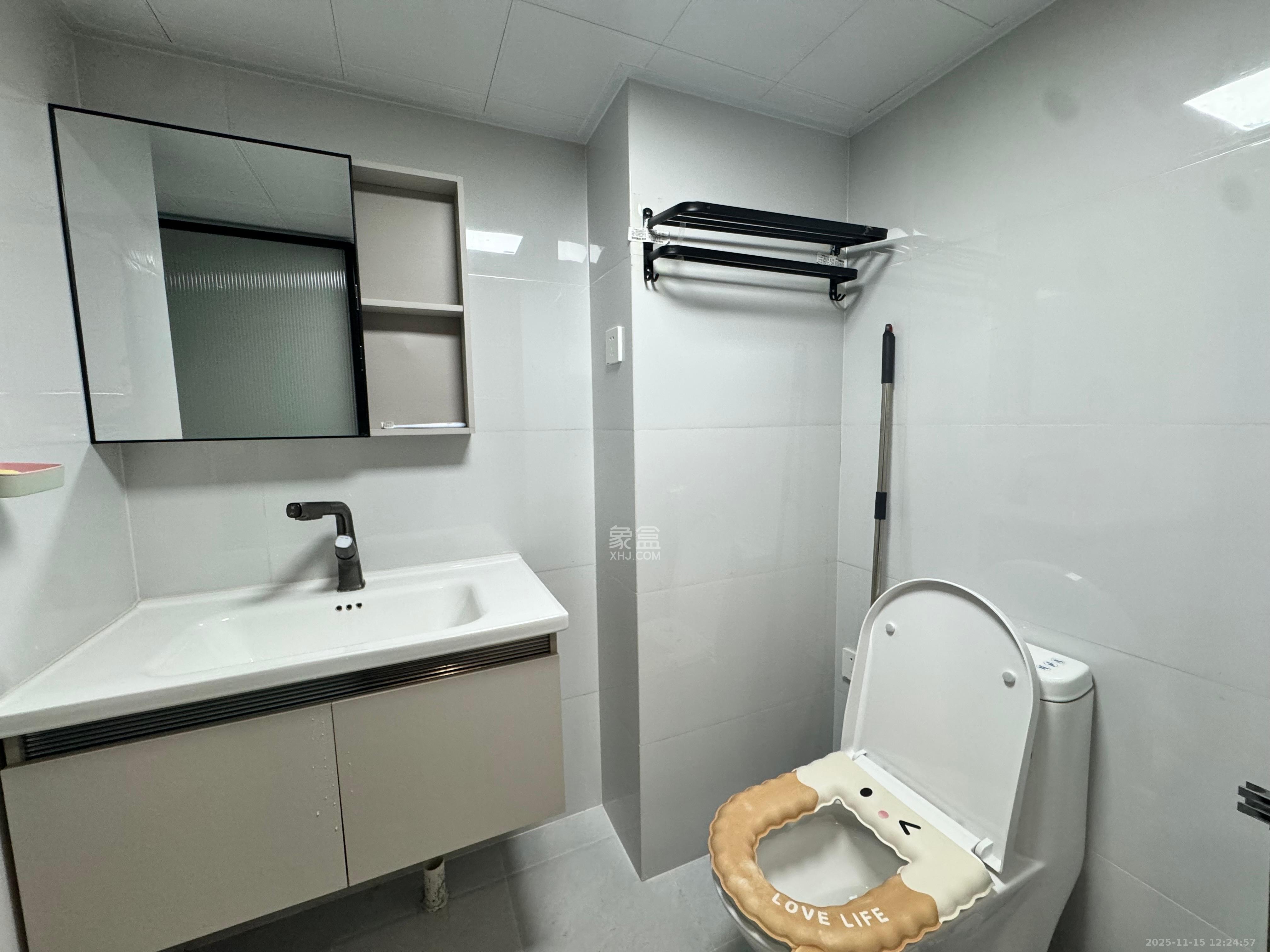 力高凤凰新天 1室0厅0卫 2100.0元/月 力高凤凰新天 1室0厅0卫 2100.0元/月室内图