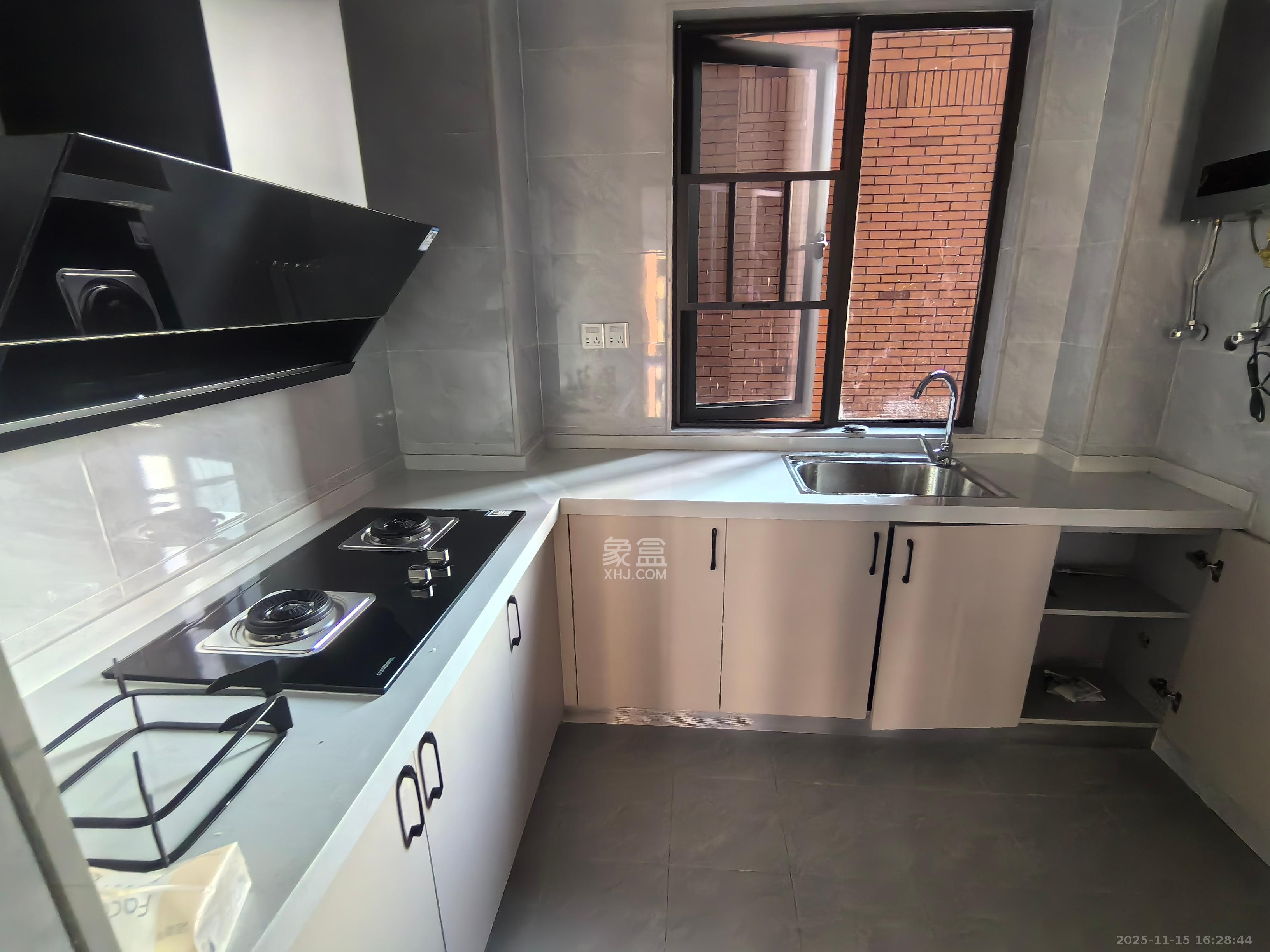 香缇雅苑（鑫远翡丽郡二期）  3室2厅1卫    3500.0元/月室内图