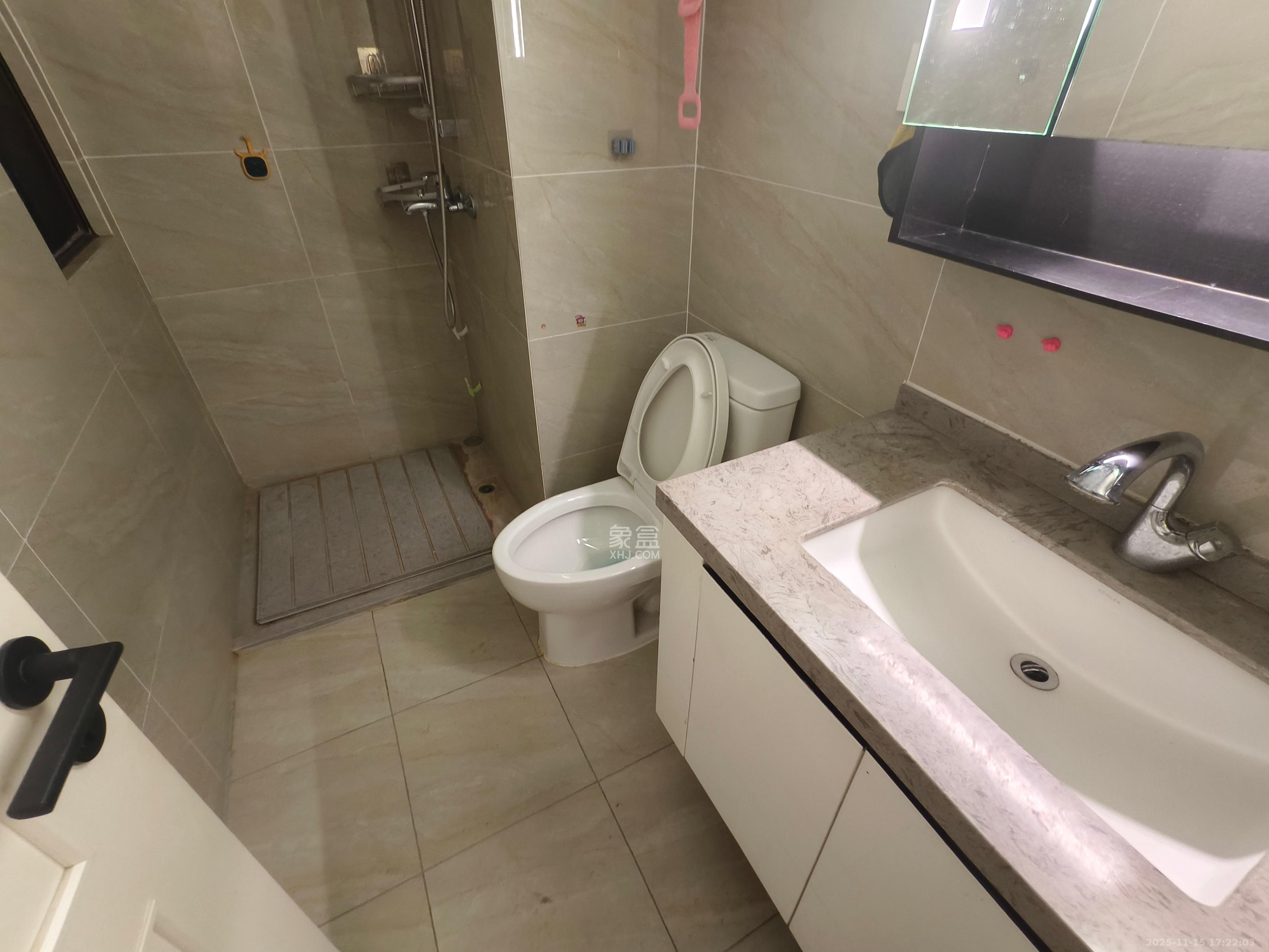 万科金色梦想C区  3室2厅1卫    3000.0元/月室内图