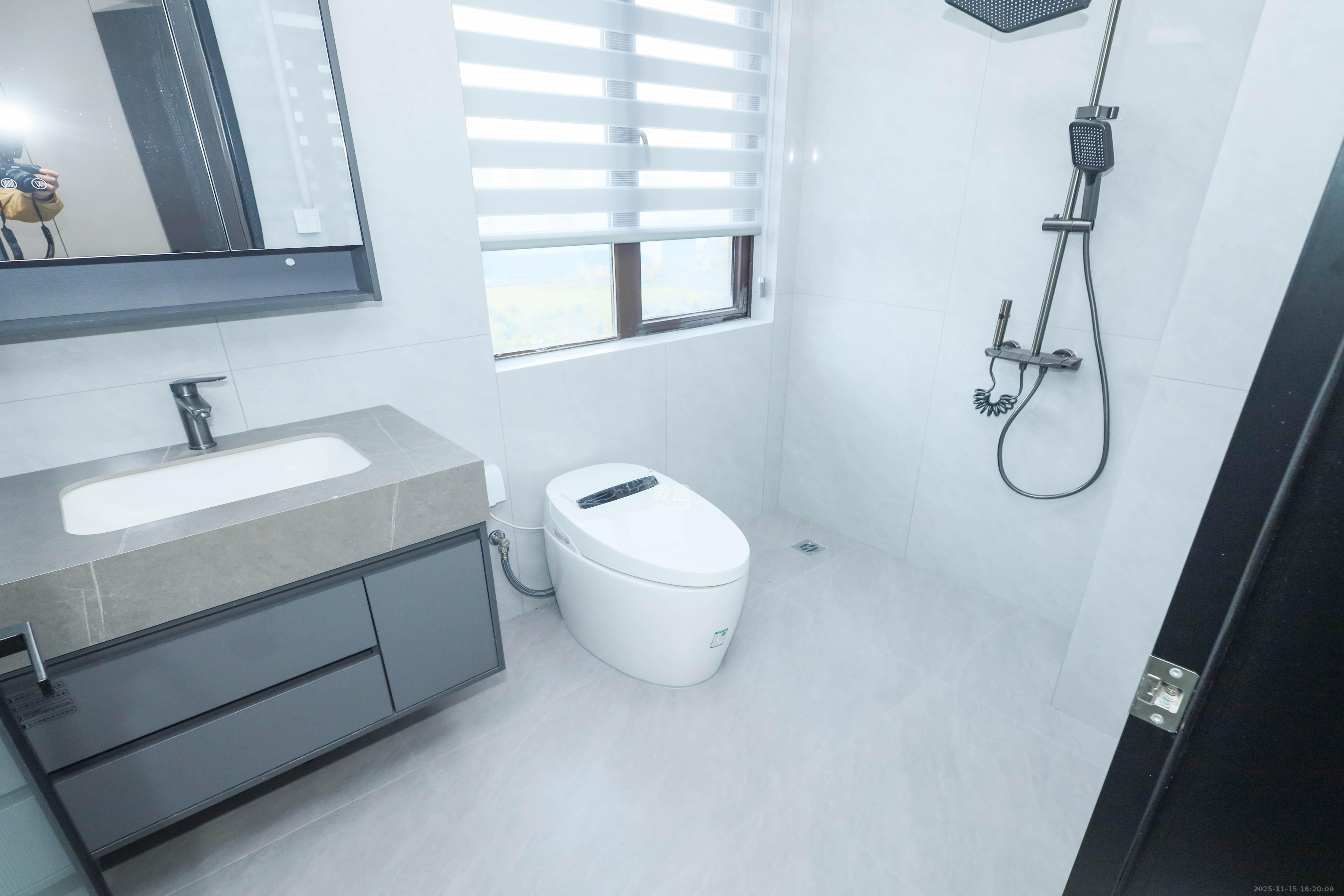 梅溪鑫苑名家 4室2厅2卫 139.0万 梅溪鑫苑名家 4室2厅2卫 139.0万卫生间