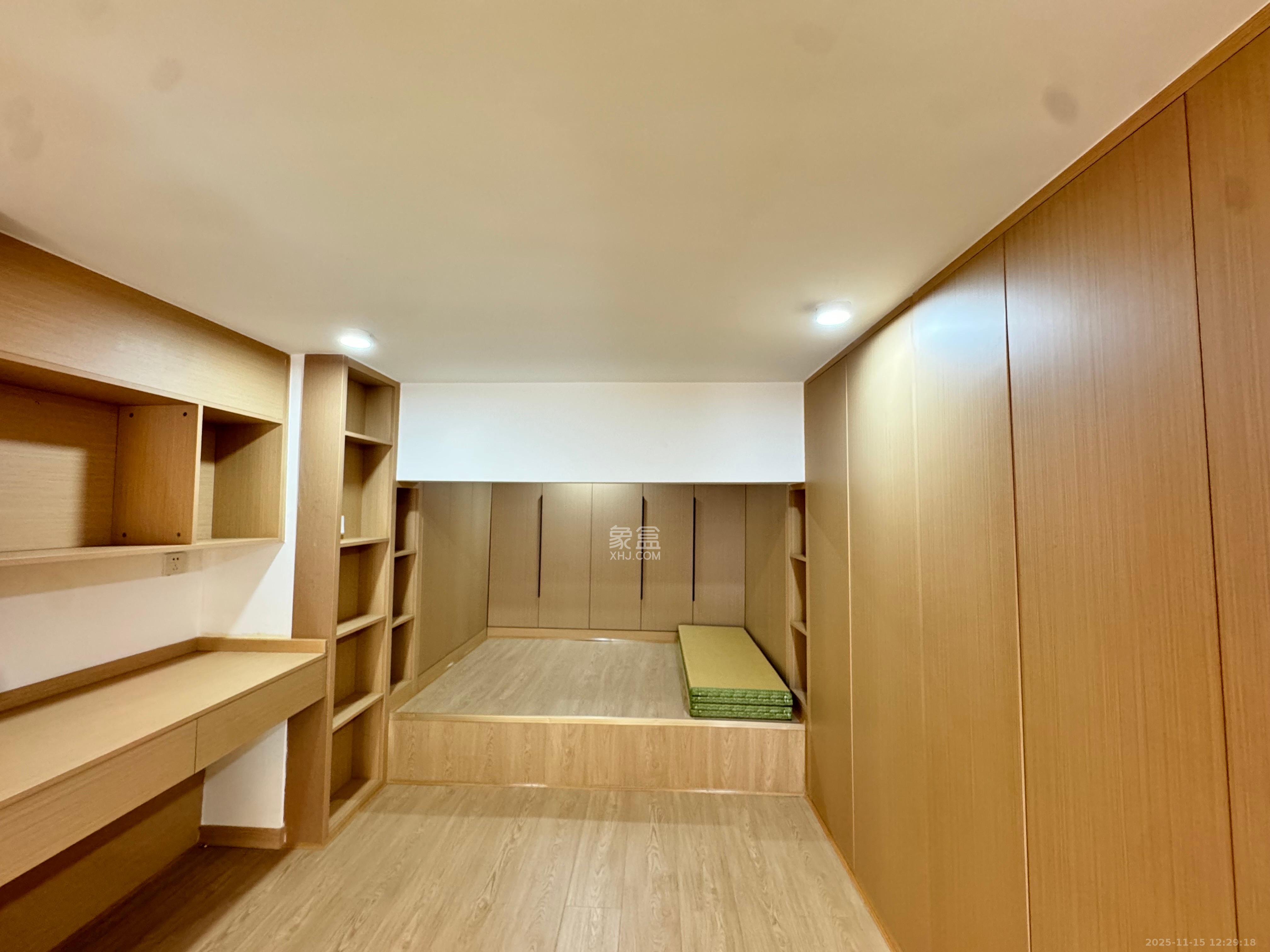 万润时光里 1室0厅0卫 2400.0元/月 万润时光里 1室0厅0卫 2400.0元/月室内图