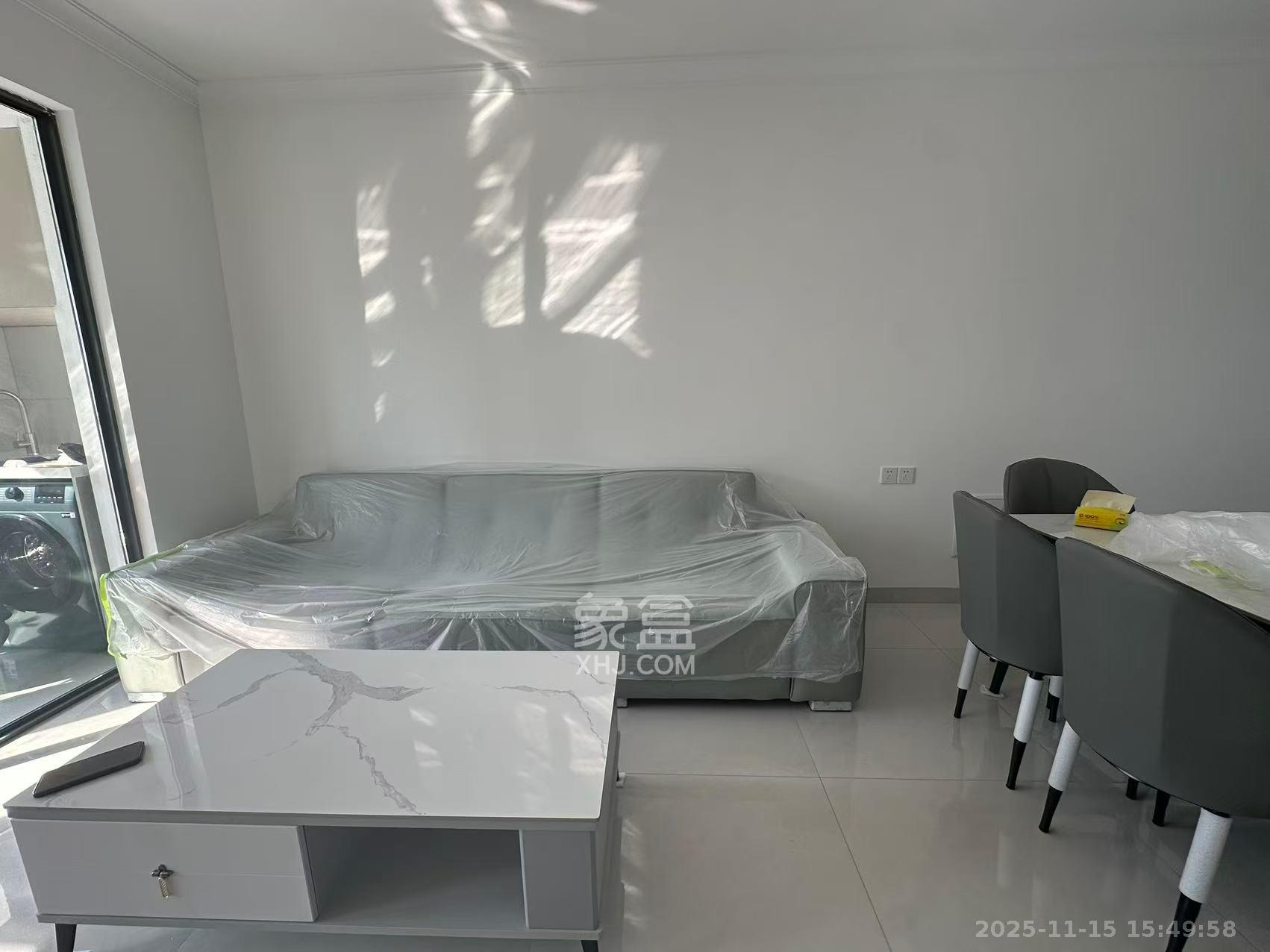 西湖鸿运佳苑 3室2厅2卫 3400.0元/月 西湖鸿运佳苑 3室2厅2卫 3400.0元/月室内图