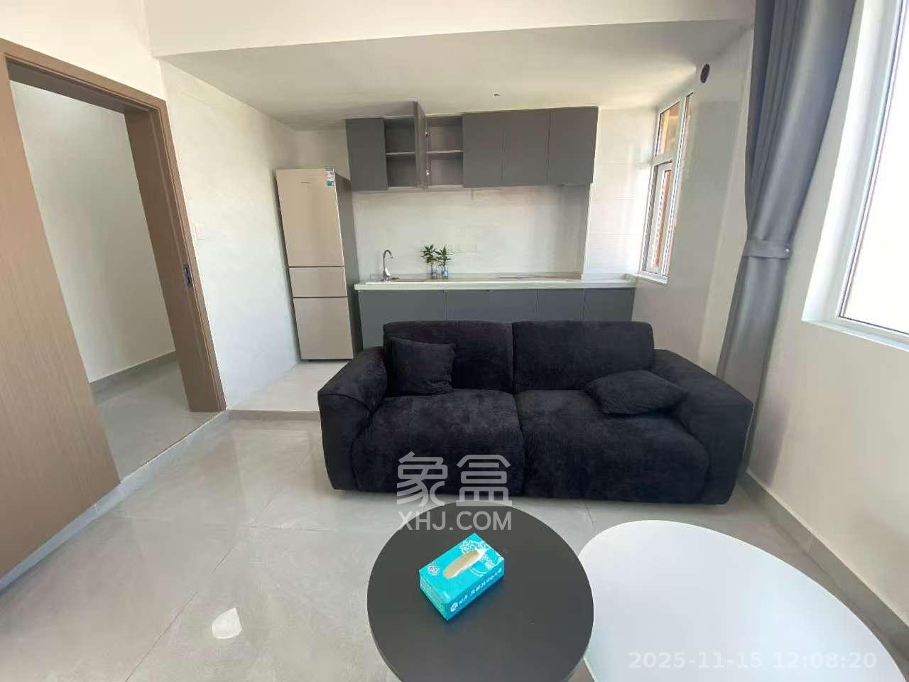 友兴家园  3室2厅2卫    1600.0元/月室内图