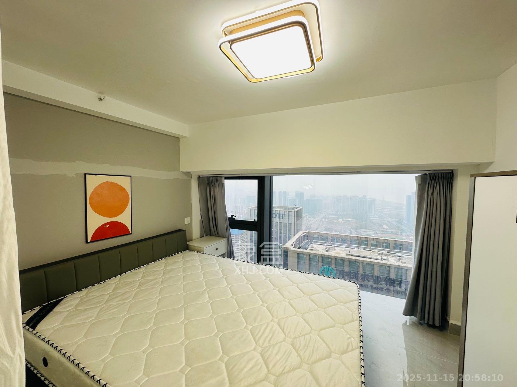 卓越中寰  2室1厅1卫    2000.0元/月室内图