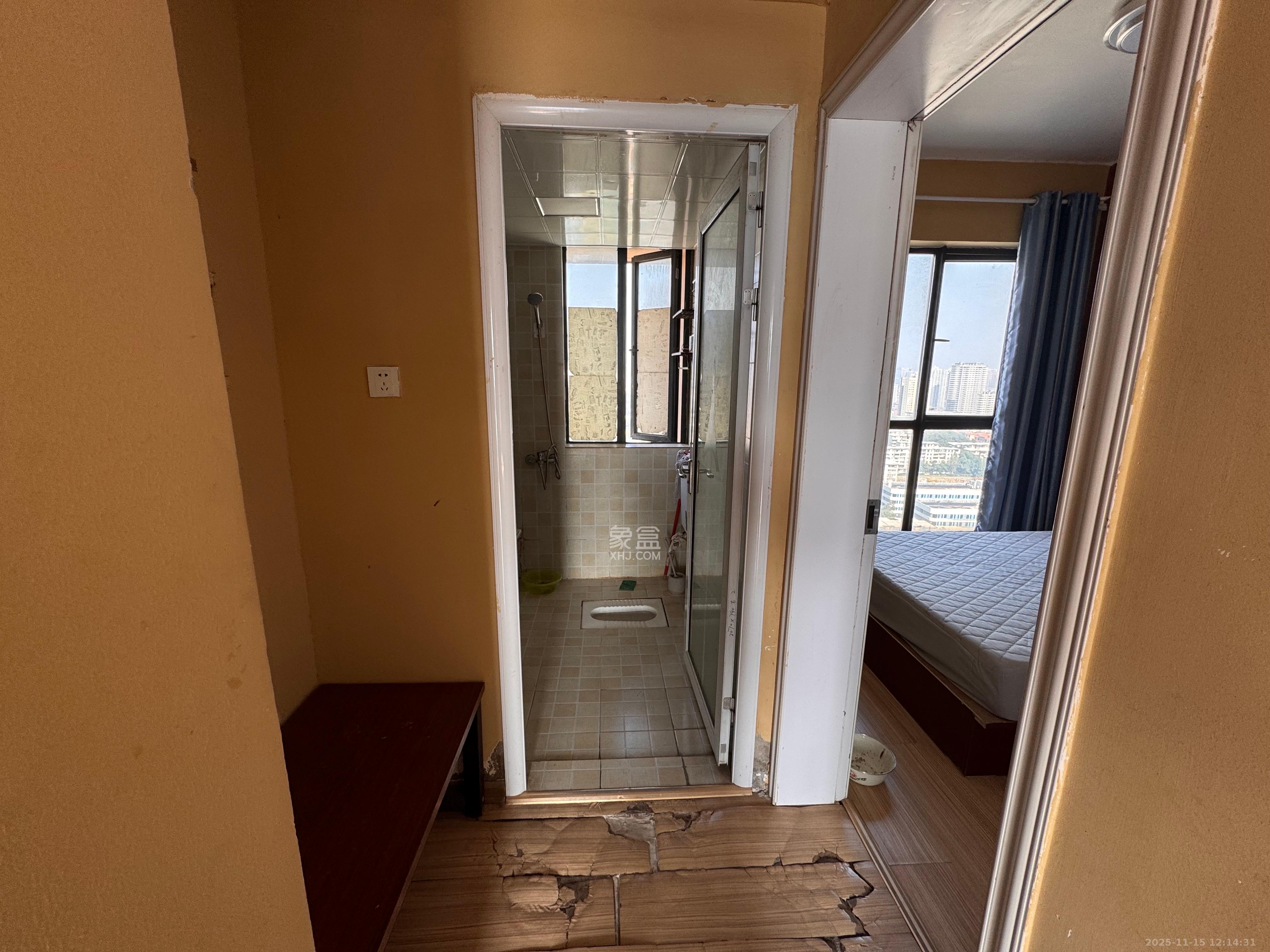 振业城二期 1室2厅1卫 2700.0元/月 振业城二期 1室2厅1卫 2700.0元/月室内图