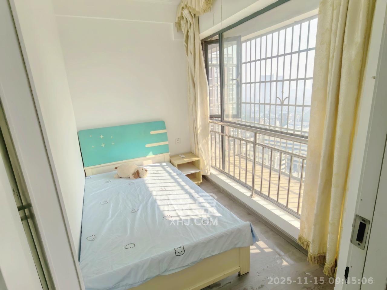 亚商国际  1室1厅1卫    1800.0元/月室内图