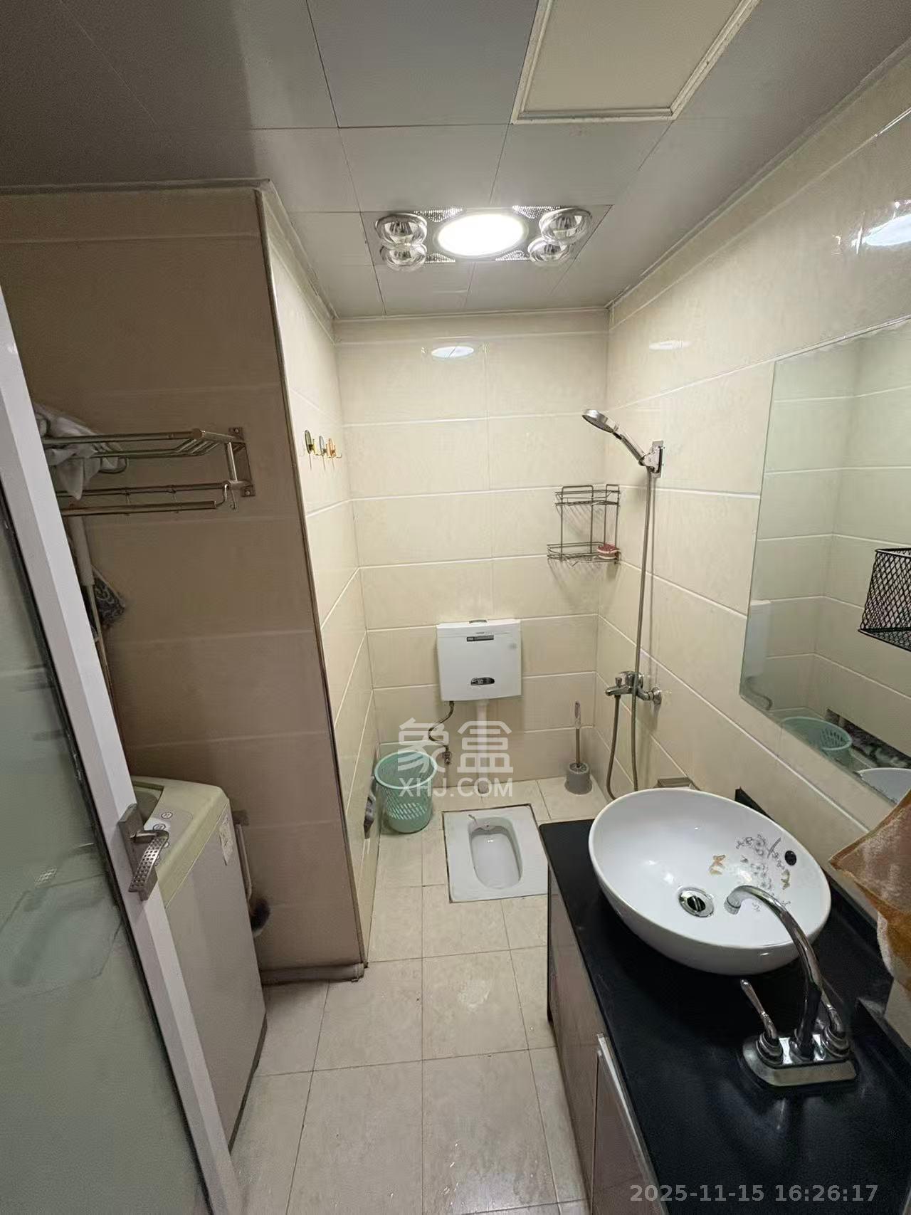 东方航标  1室1厅1卫    1100.0元/月室内图