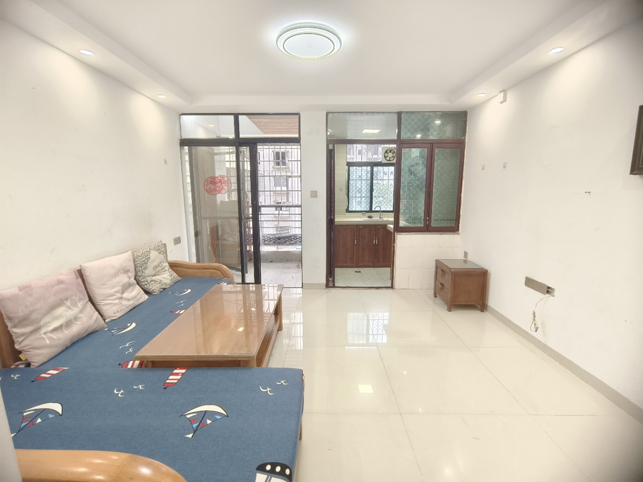 西城秀苑 2室2厅1卫 1800.0元/月 西城秀苑 2室2厅1卫 1800.0元/月室内图