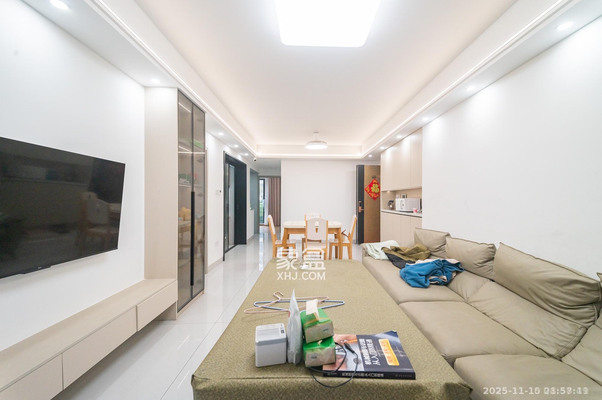 金辉优步星樾  3室2厅1卫    2500.0元/月室内图