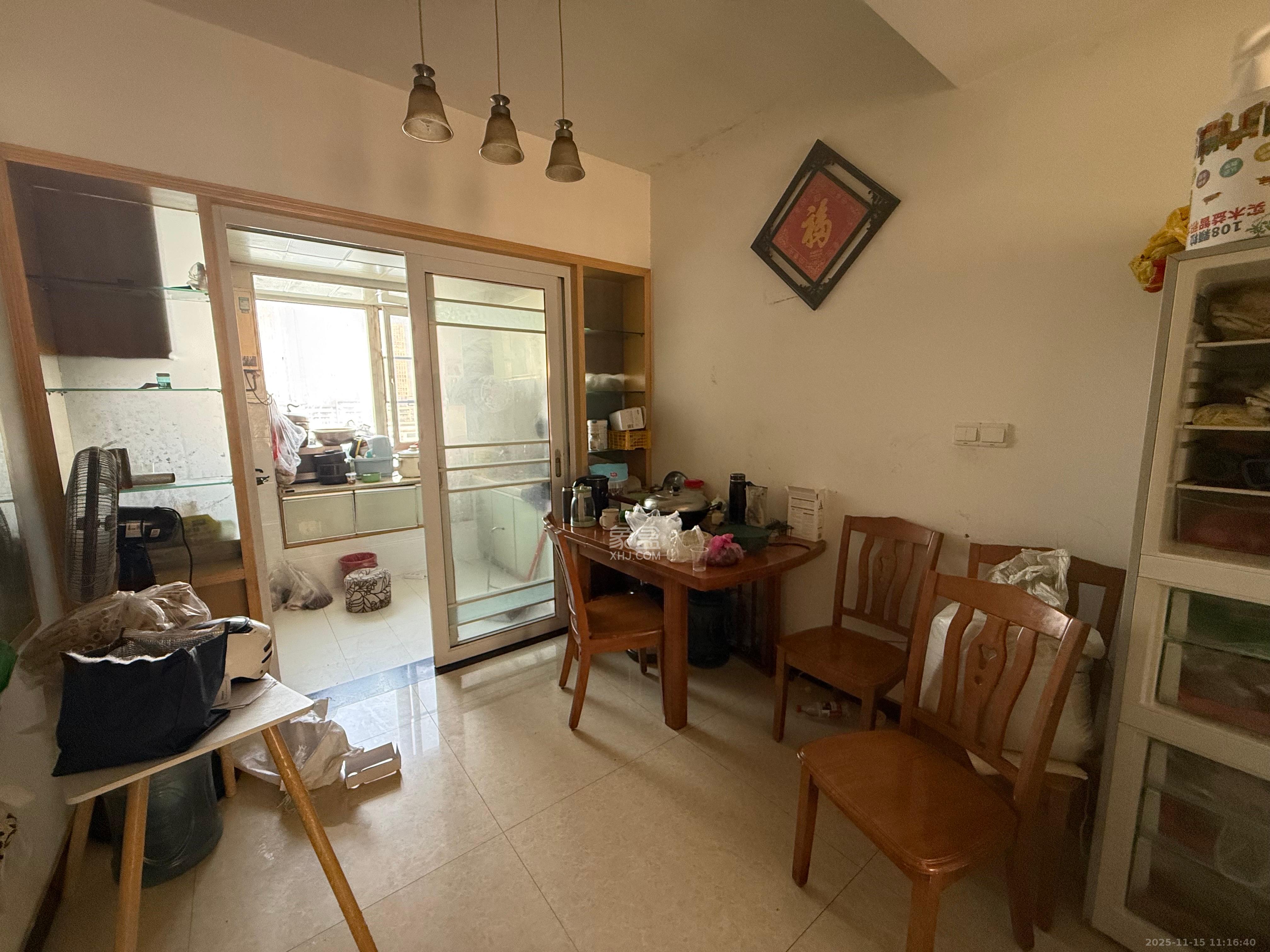 中房F联邦  3室1厅1卫    2200.0元/月室内图