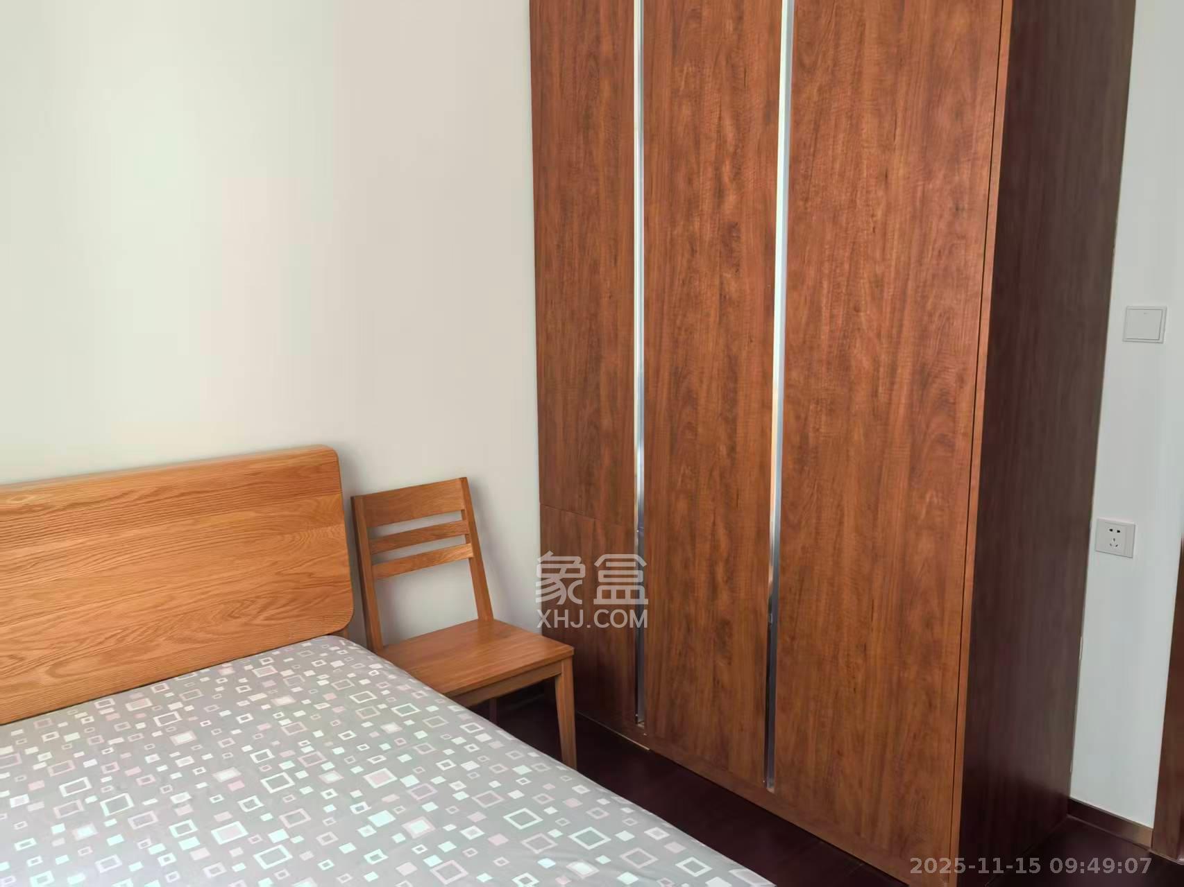 旭辉都会山  3室2厅2卫    900.0元/月室内图