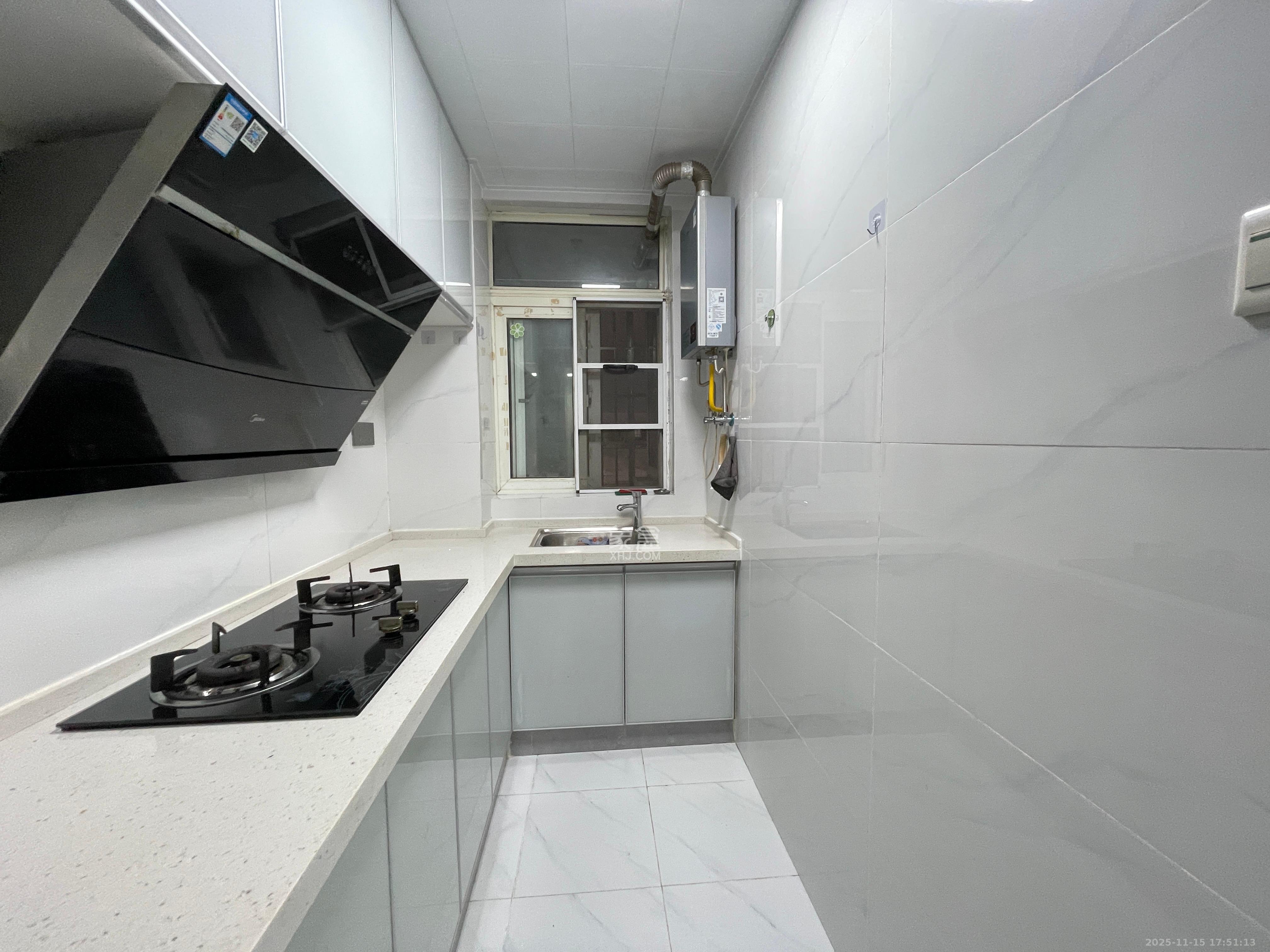 金碧文华  1室1厅1卫    1400.0元/月室内图