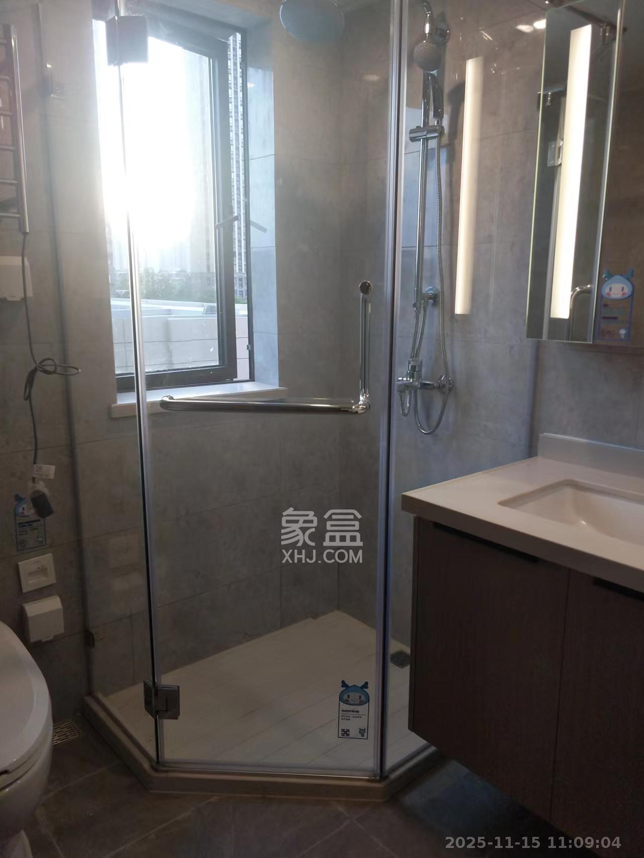 金富湘江悦城  4室2厅2卫    2800.0元/月室内图