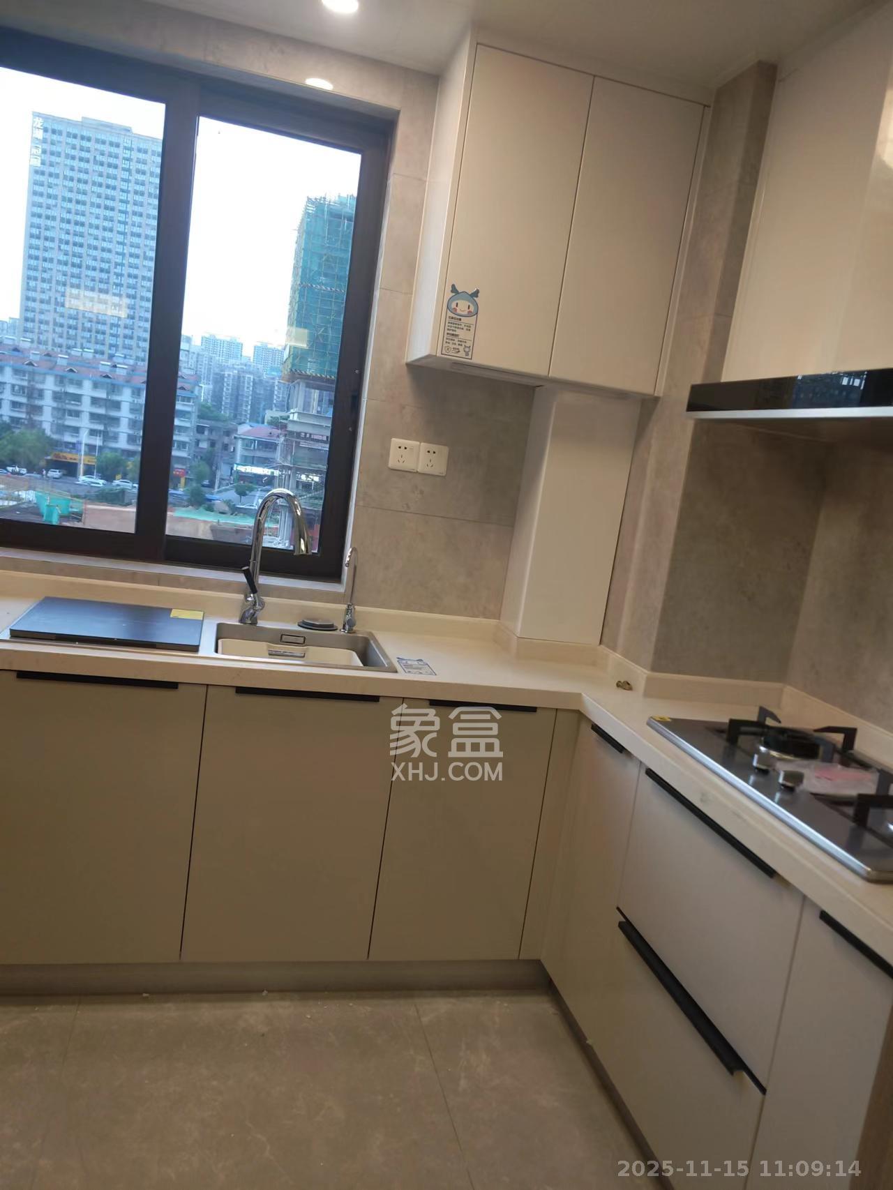 金富湘江悦城  4室2厅2卫    2800.0元/月室内图