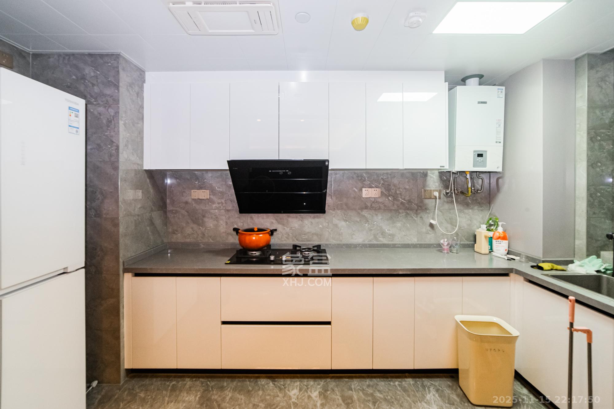 北辰瀚江府 4室2厅2卫 350.0万 北辰瀚江府 4室2厅2卫 350.0万厨房