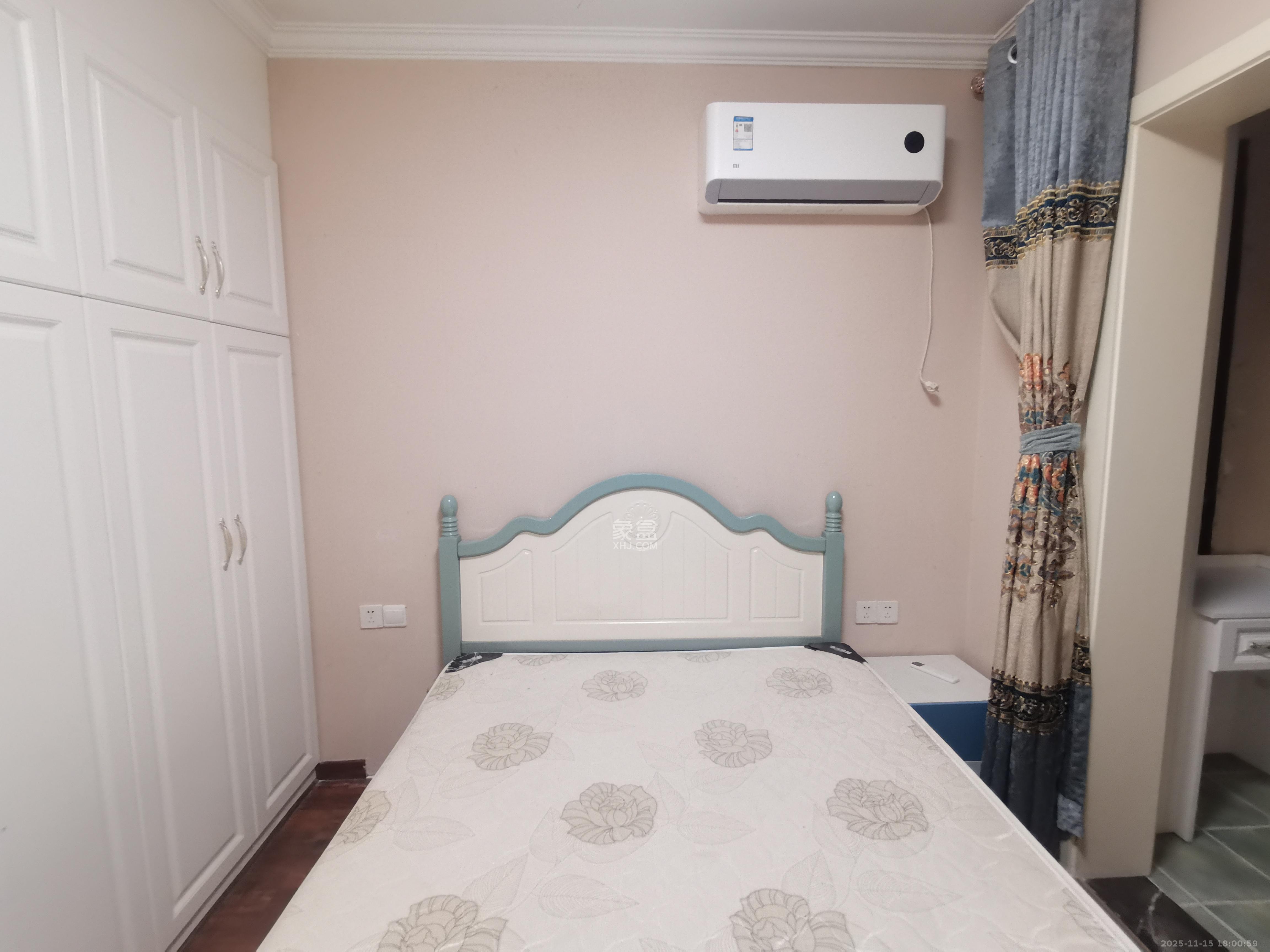 鑫远和城（一、二期）  3室2厅2卫    2800.0元/月室内图