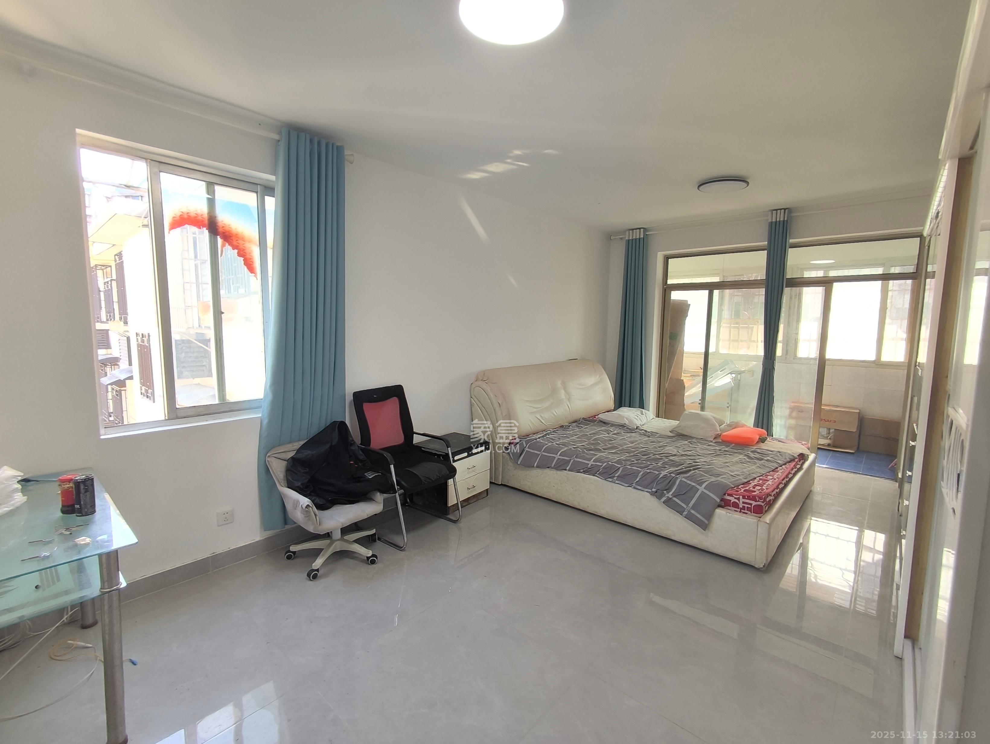 亨景楼(亨璟楼)(享景楼) 1室0厅1卫 1200.0元/月 亨景楼(亨璟楼)(享景楼) 1室0厅1卫 1200.0元/月室内图