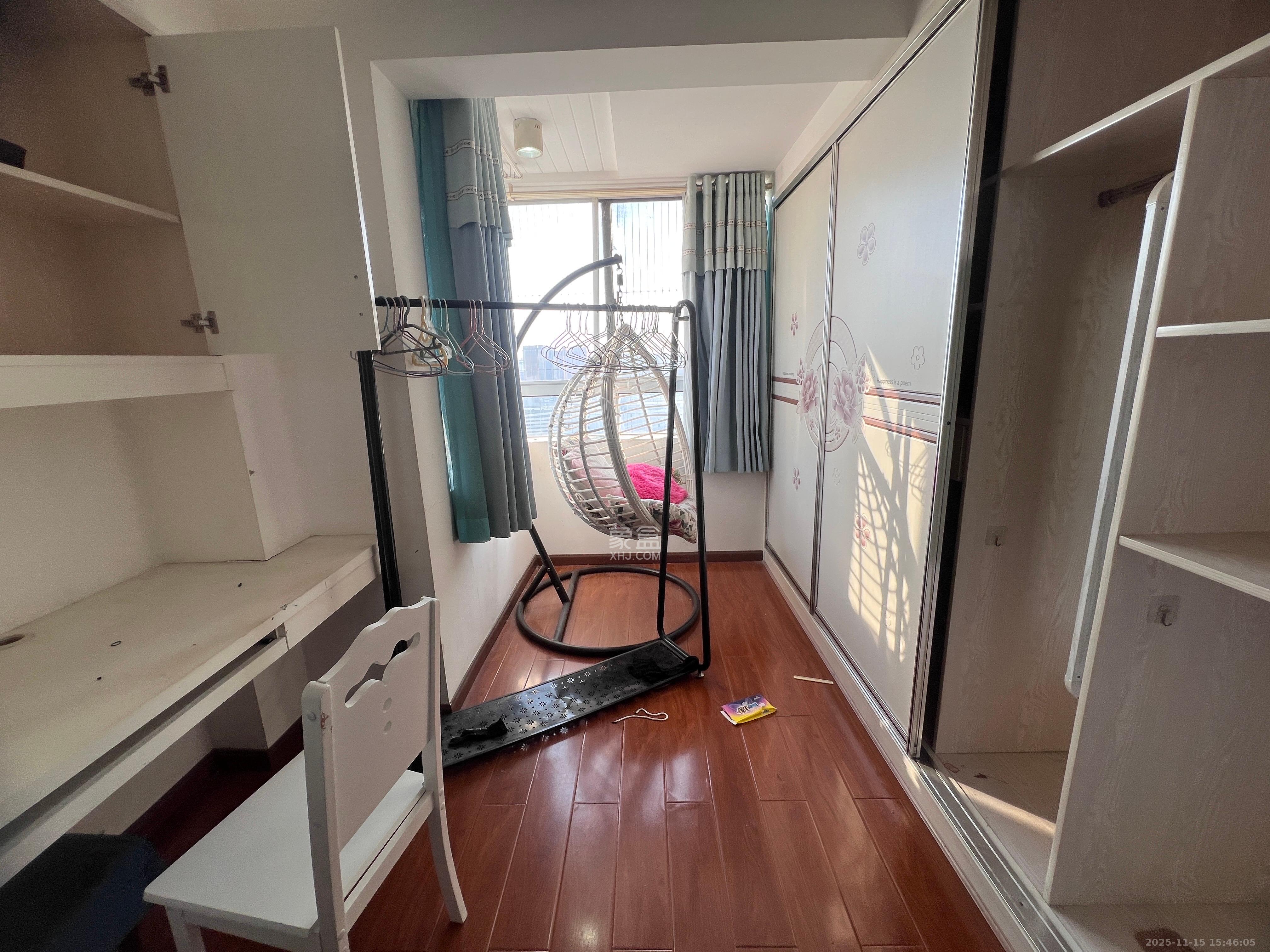 上河国际B座  2室1厅1卫    2600.0元/月室内图