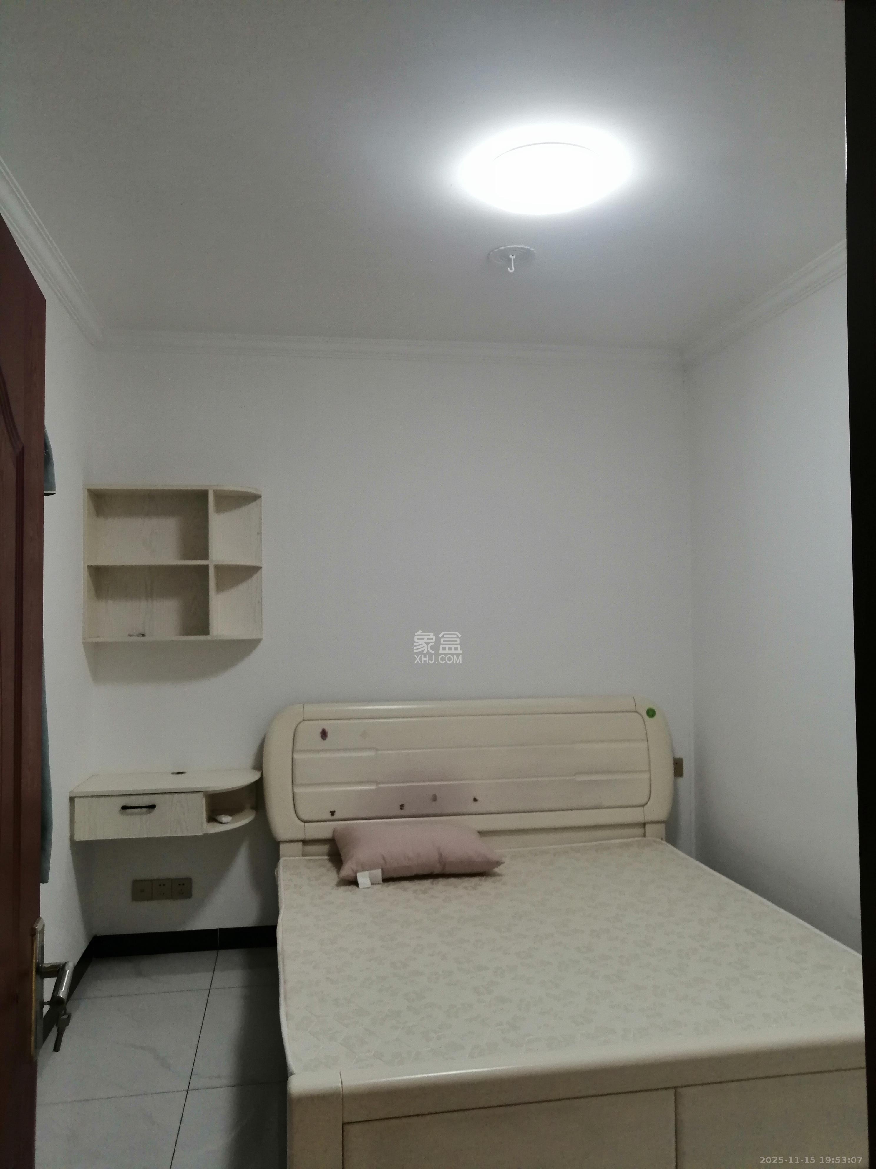 鄱阳佳郡  1室0厅0卫    1800.0元/月室内图