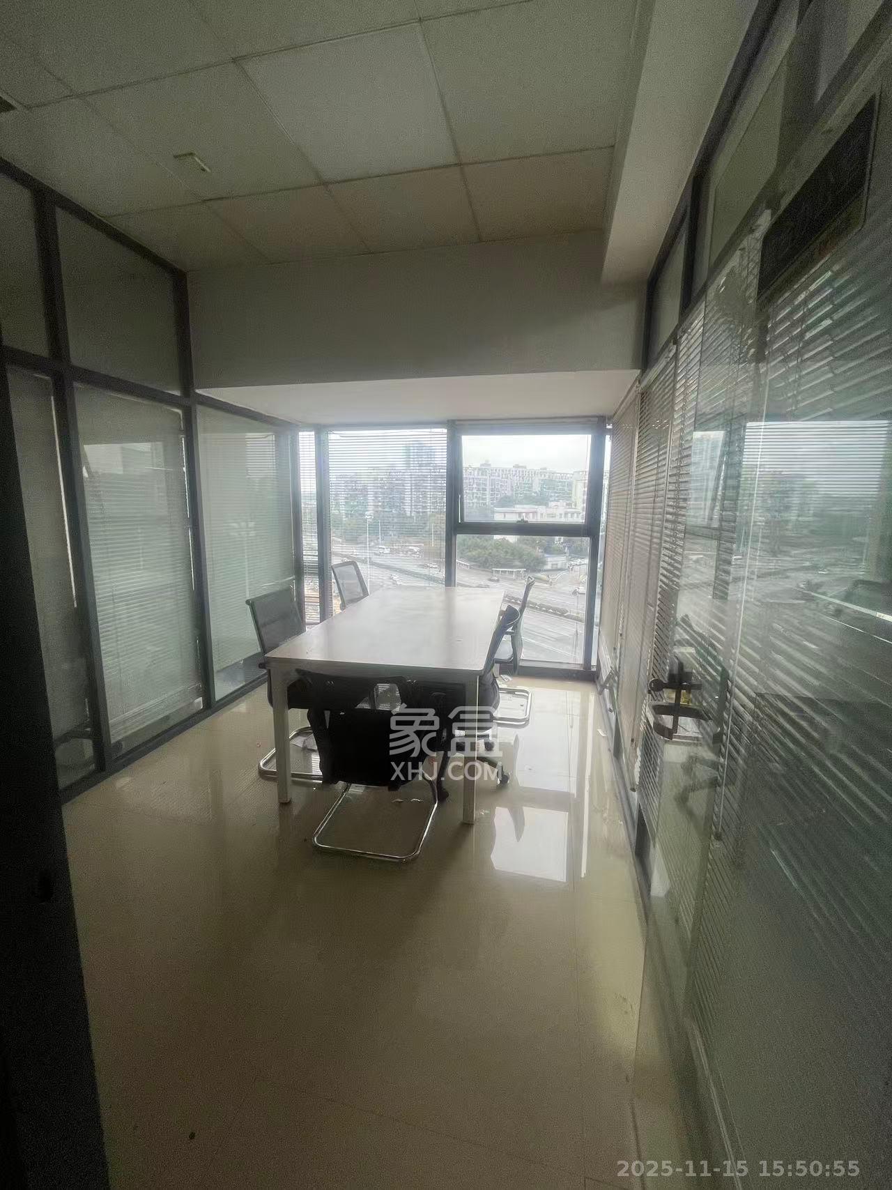 达美D6区   54.03㎡      5300.0元/月室内图