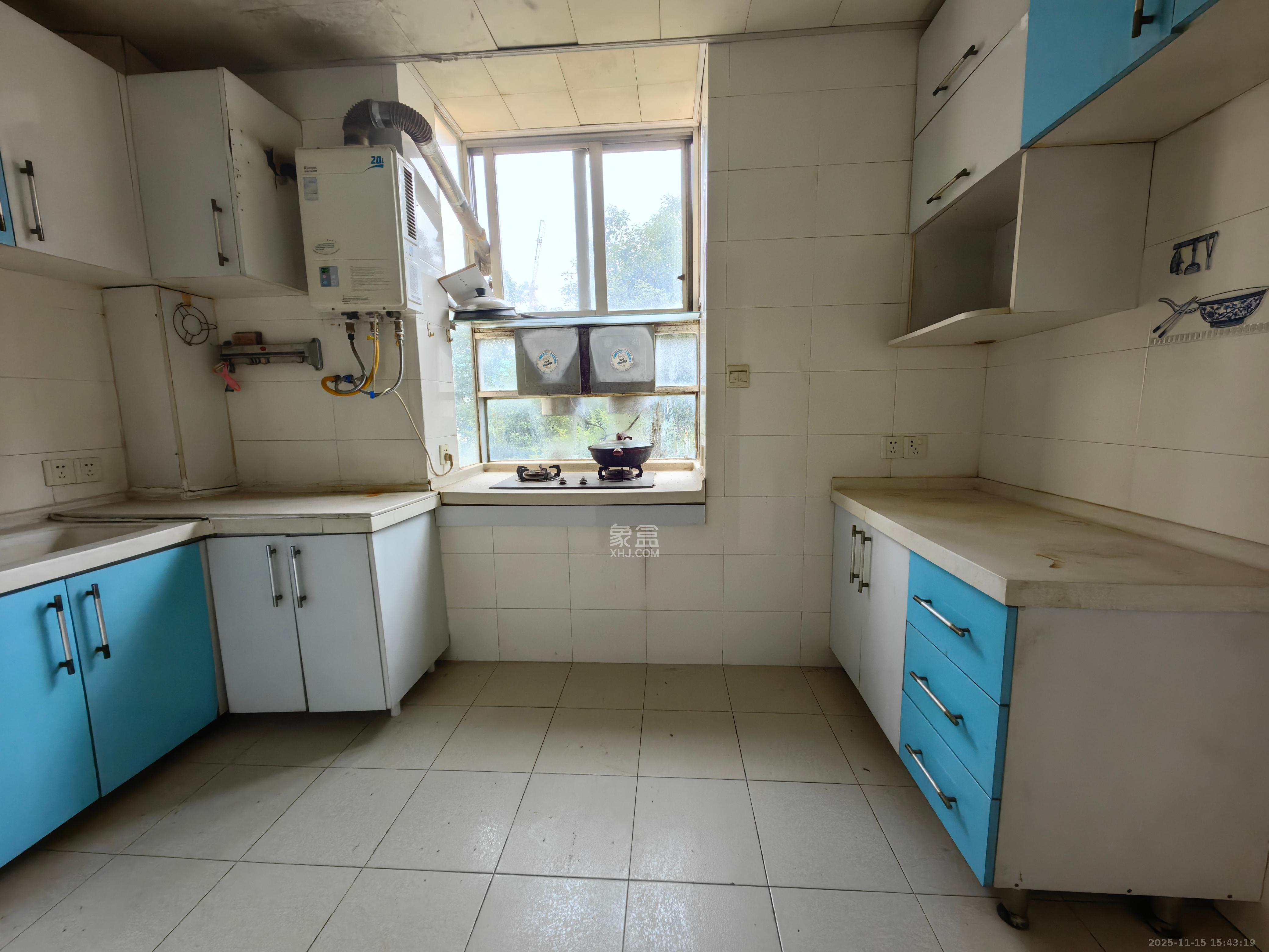 物价局宿舍  1室2厅2卫    2500.0元/月室内图