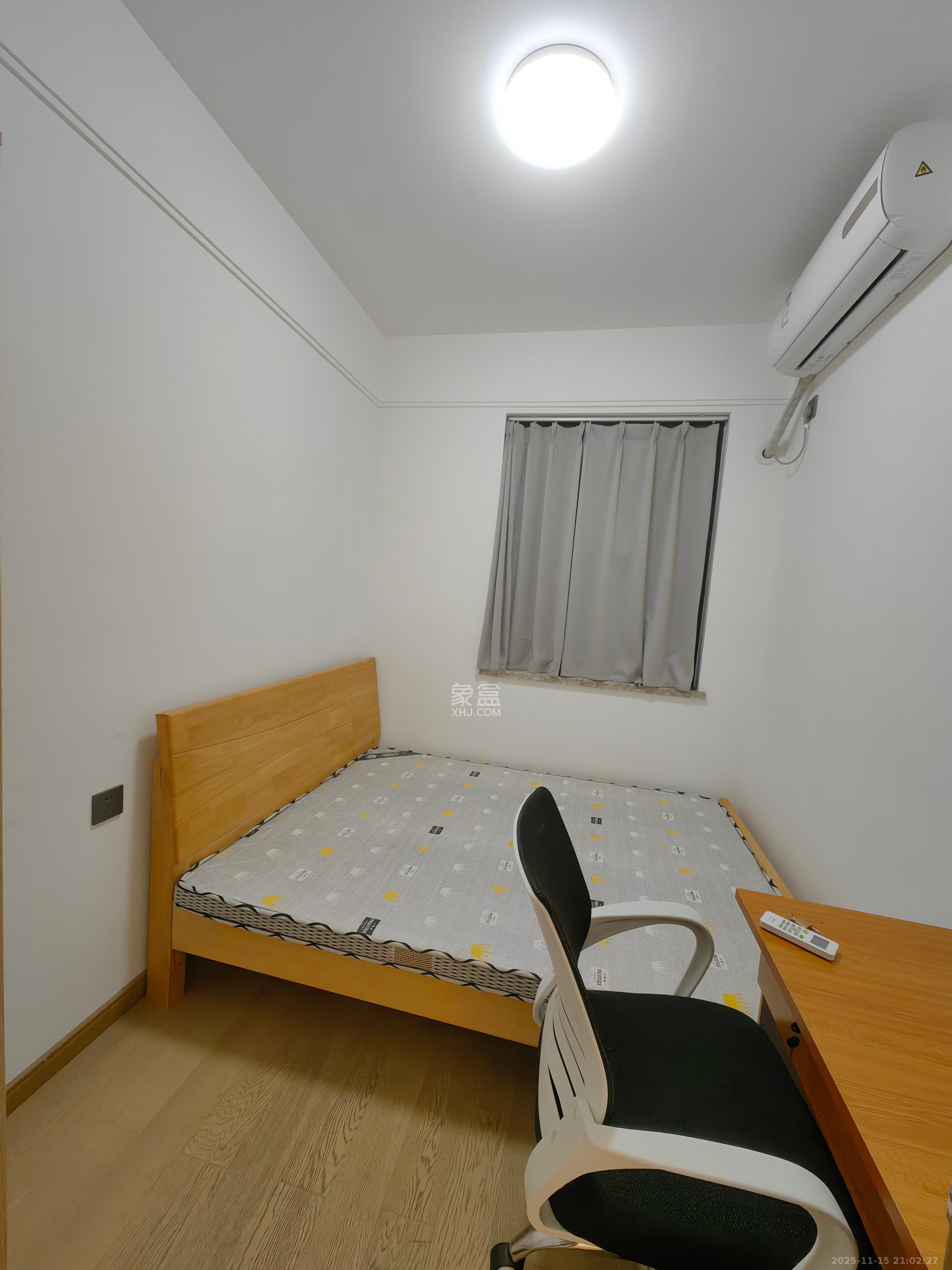 长房云西府一期  3室2厅1卫    2400.0元/月室内图