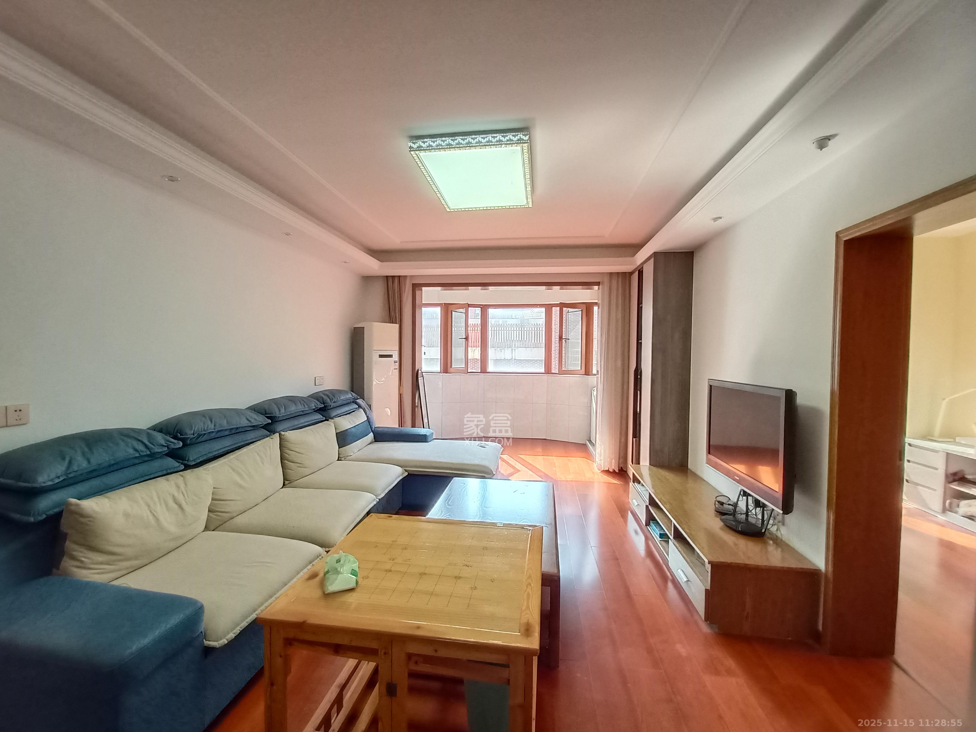 德润园 3室2厅2卫 2800.0元/月 德润园 3室2厅2卫 2800.0元/月室内图