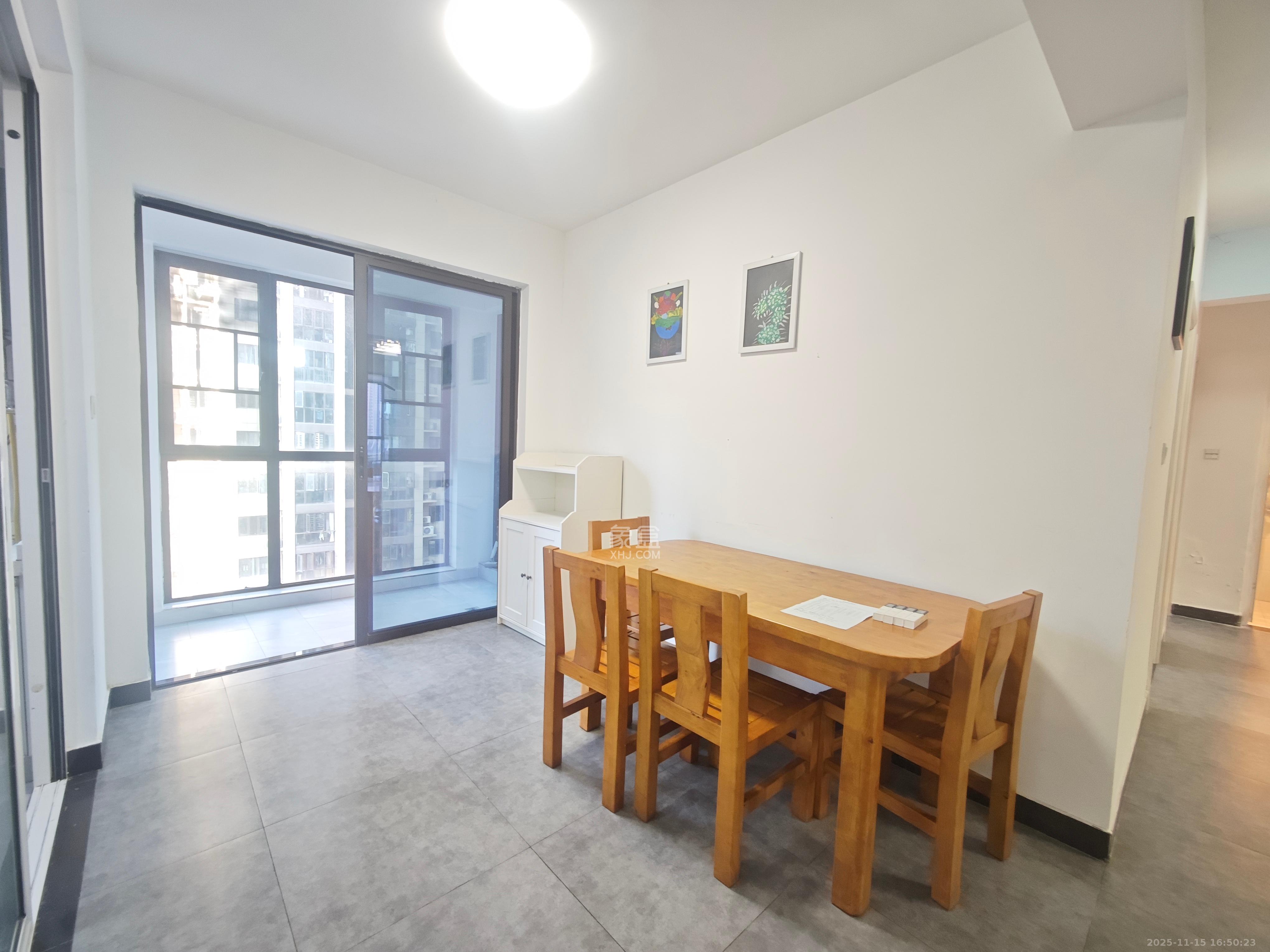 中国铁建梅溪青秀二期  4室2厅2卫    2800.0元/月室内图