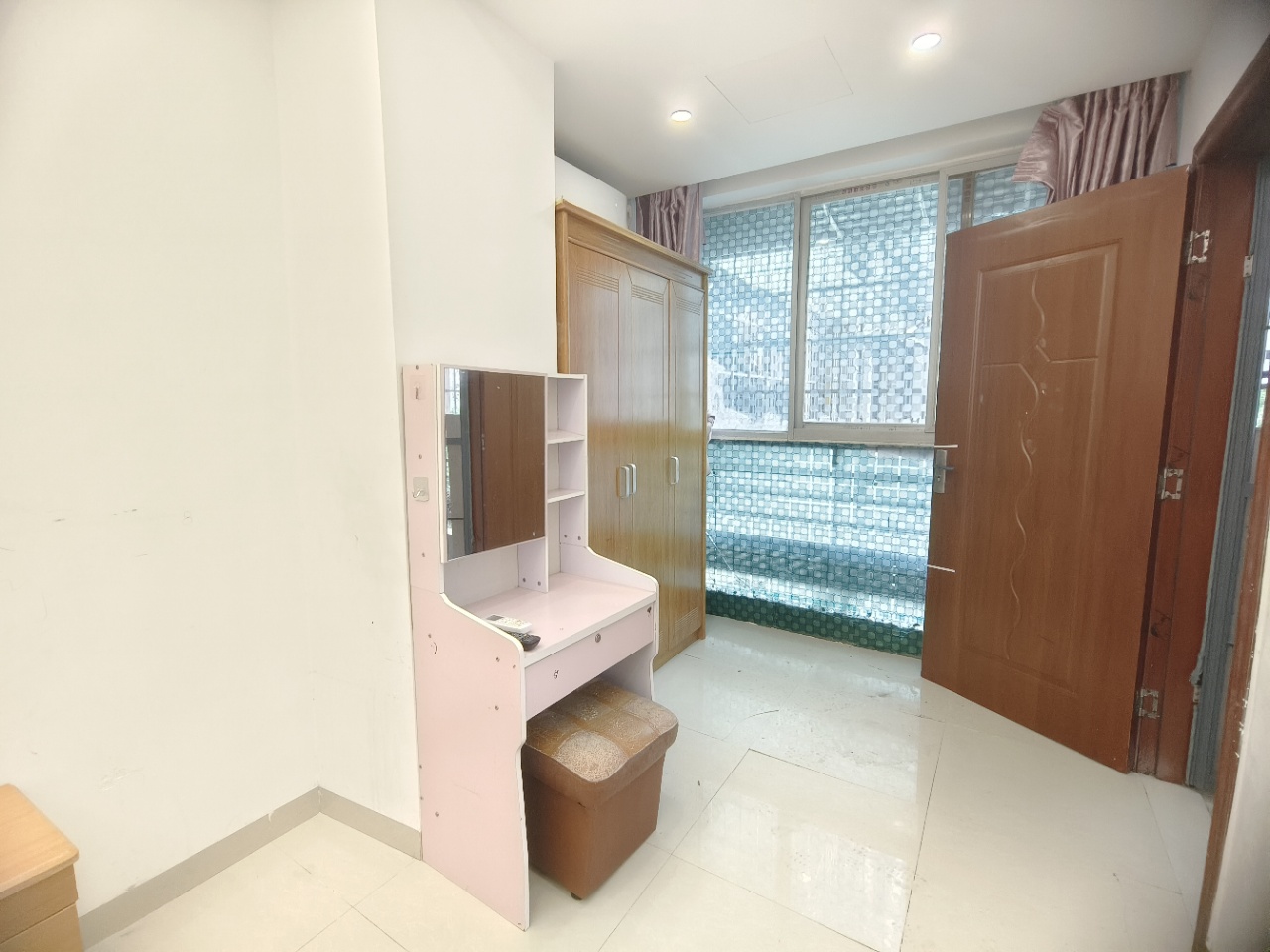 西城秀苑  2室2厅1卫    1800.0元/月室内图