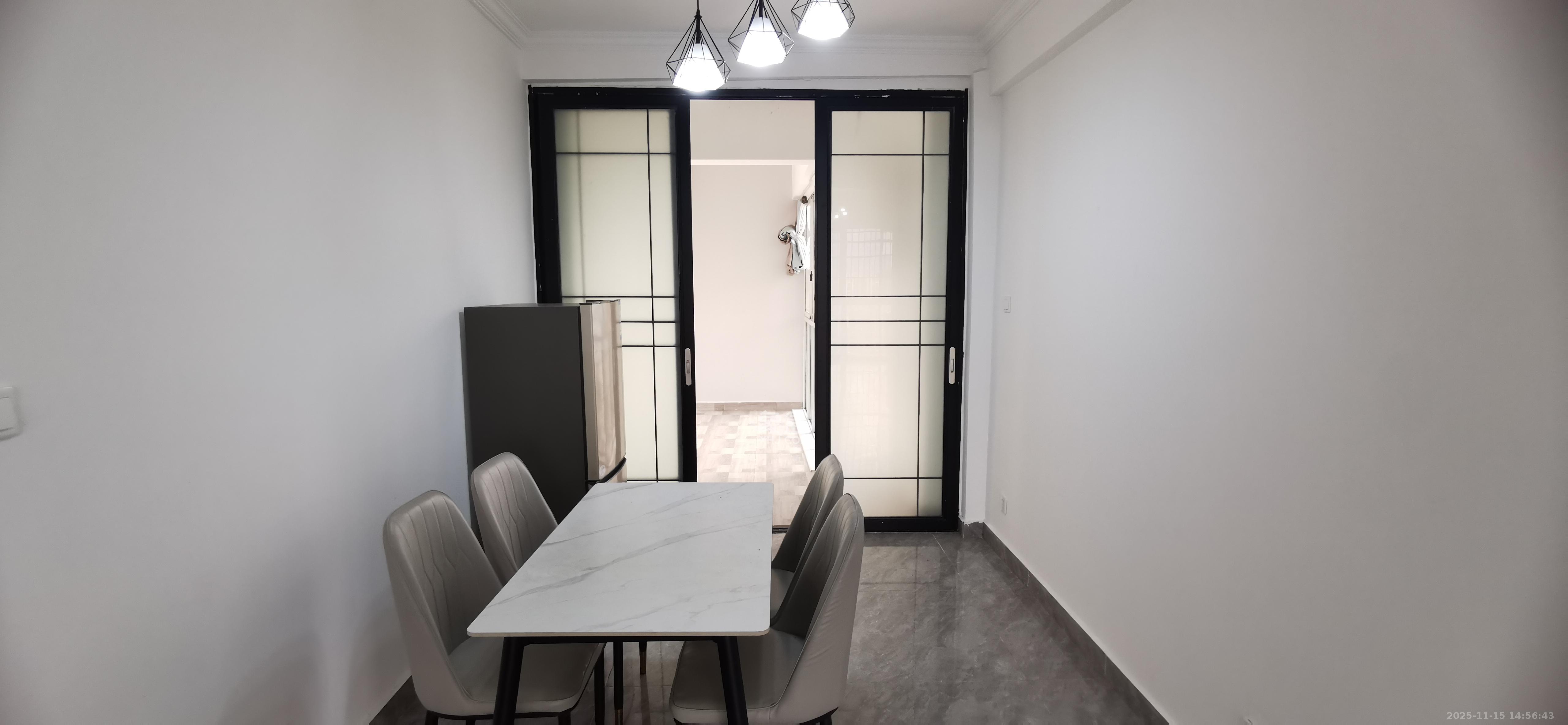 城市山水豪园（山水城市风景）  3室2厅2卫    2800.0元/月室内图