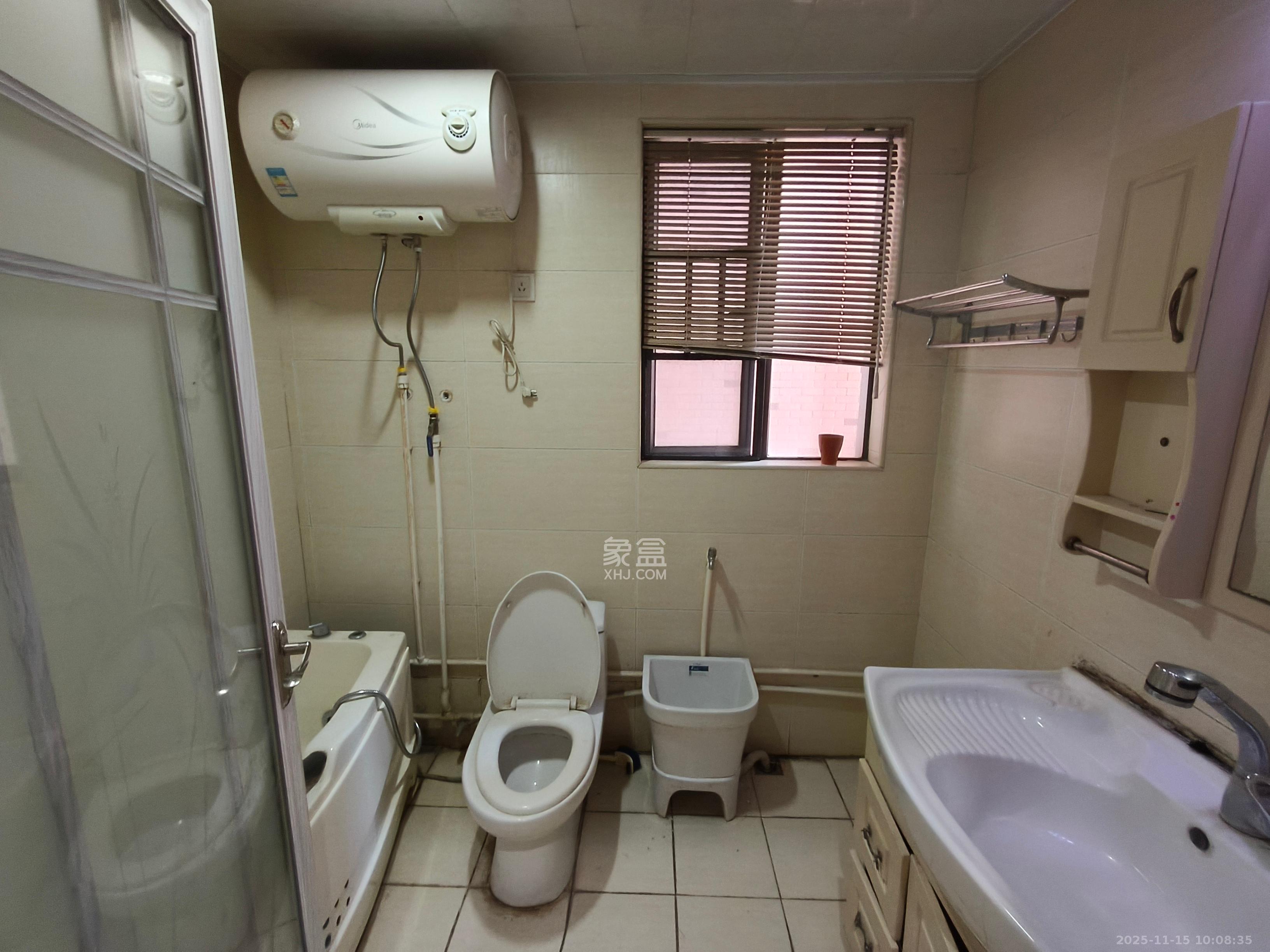 湘府名邸（同力家园）  4室2厅1卫    3000.0元/月室内图