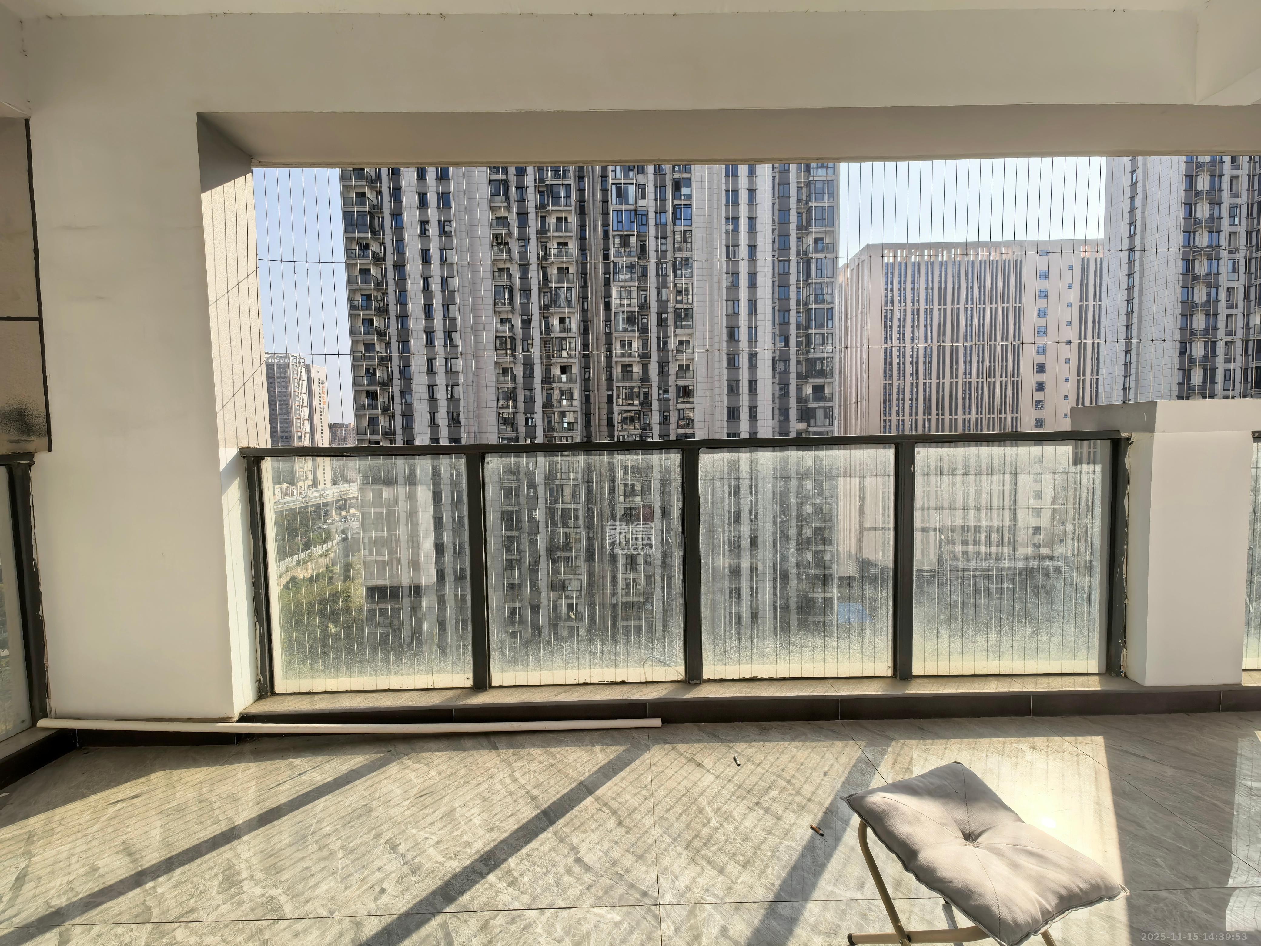 天翼花园(中国电信单位房) 4室2厅2卫 3800.0元/月 天翼花园(中国电信单位房) 4室2厅2卫 3800.0元/月室内图