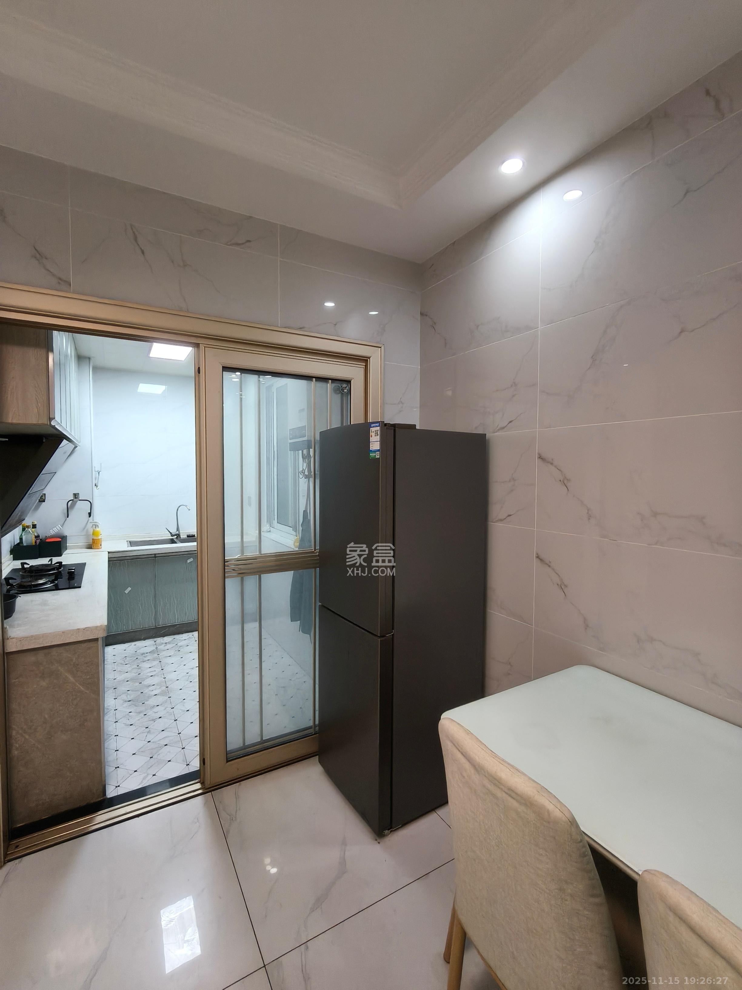 星城新宇川河苑  2室2厅1卫    1800.0元/月室内图