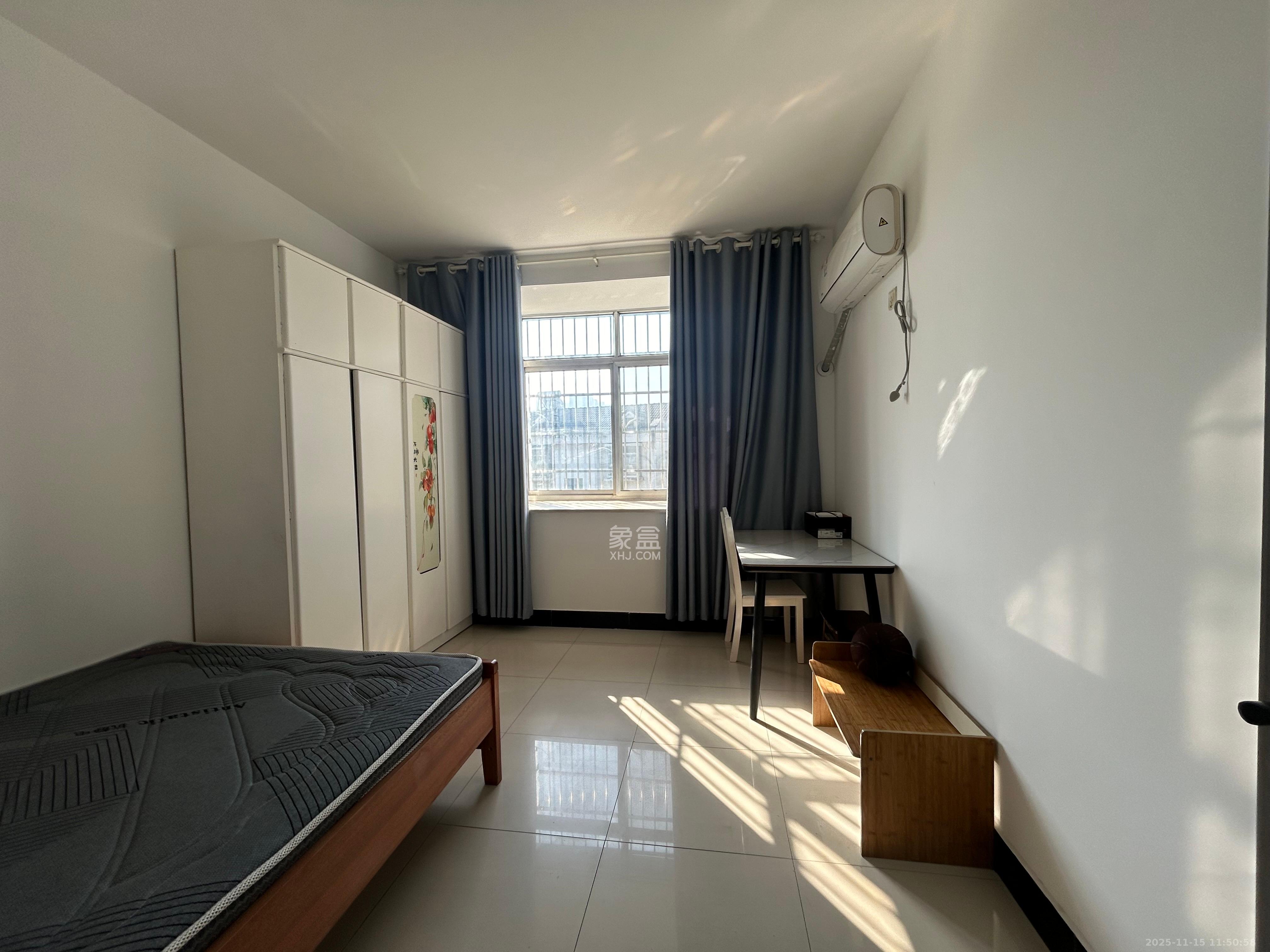 泉水塘小区 3室2厅1卫 1700.0元/月 泉水塘小区 3室2厅1卫 1700.0元/月室内图