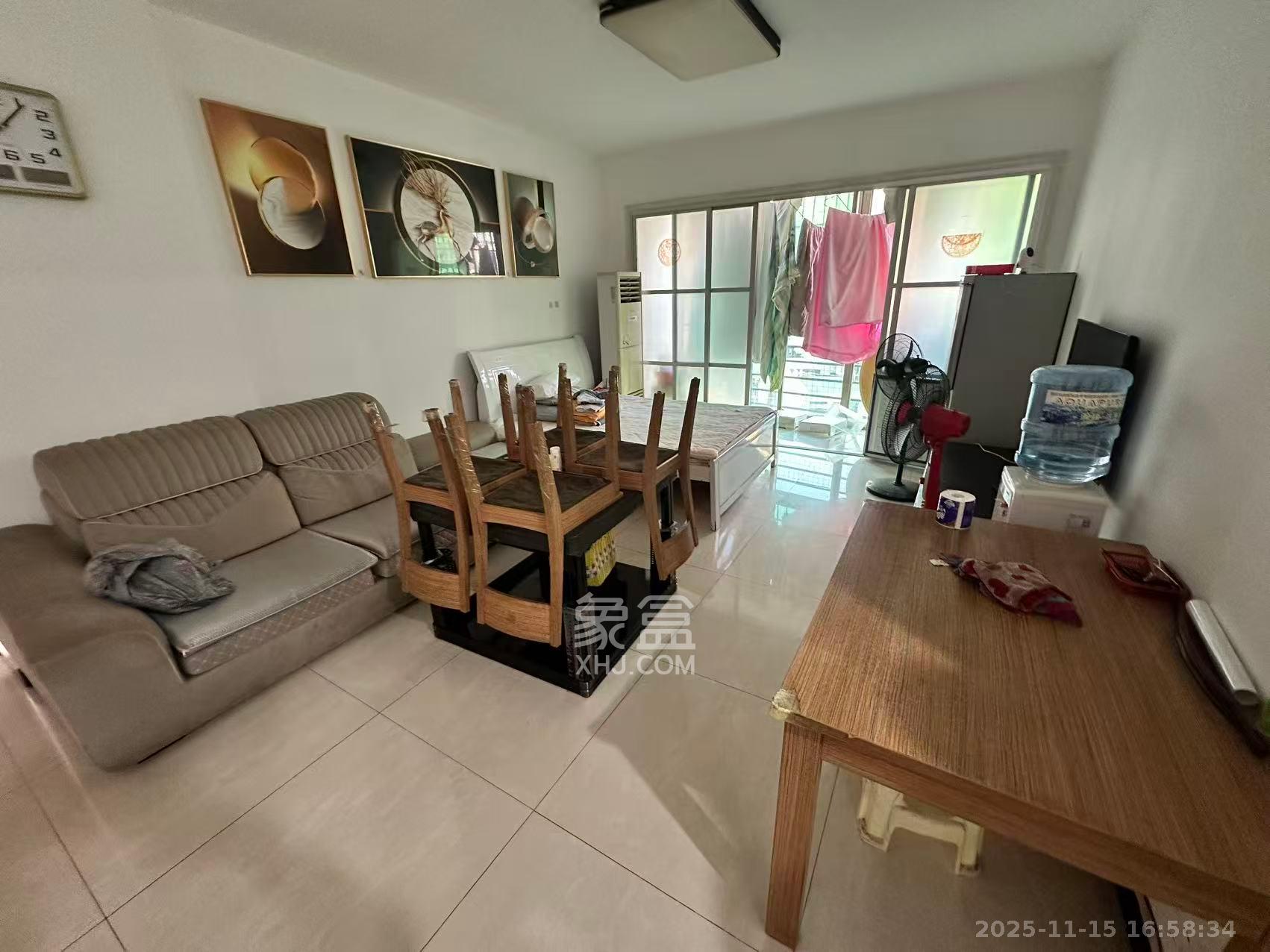 锦绣华天  3室2厅1卫    3000.0元/月