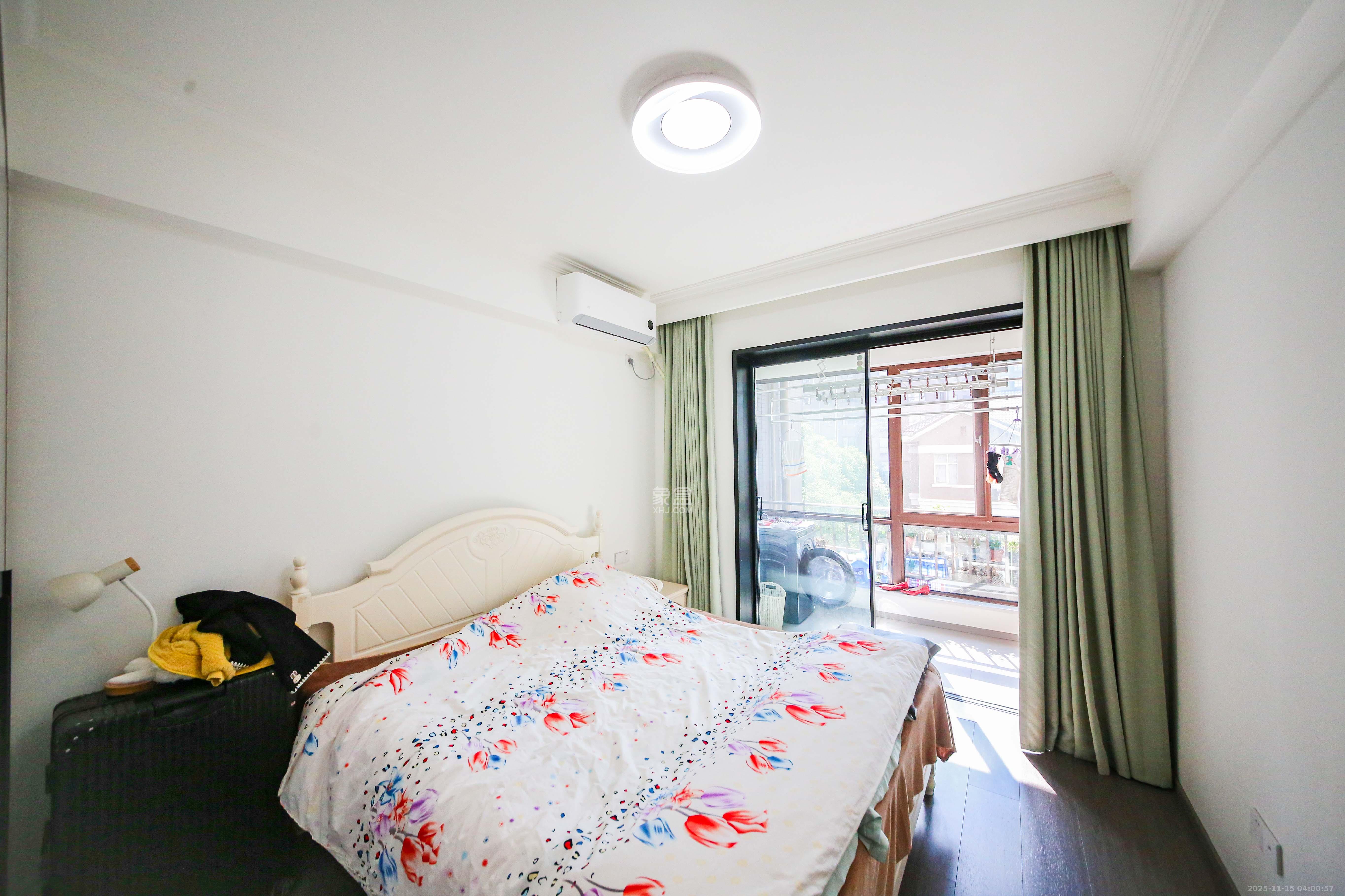 HC新城（建工集团单位房）  4室2厅2卫    202.0万卧室