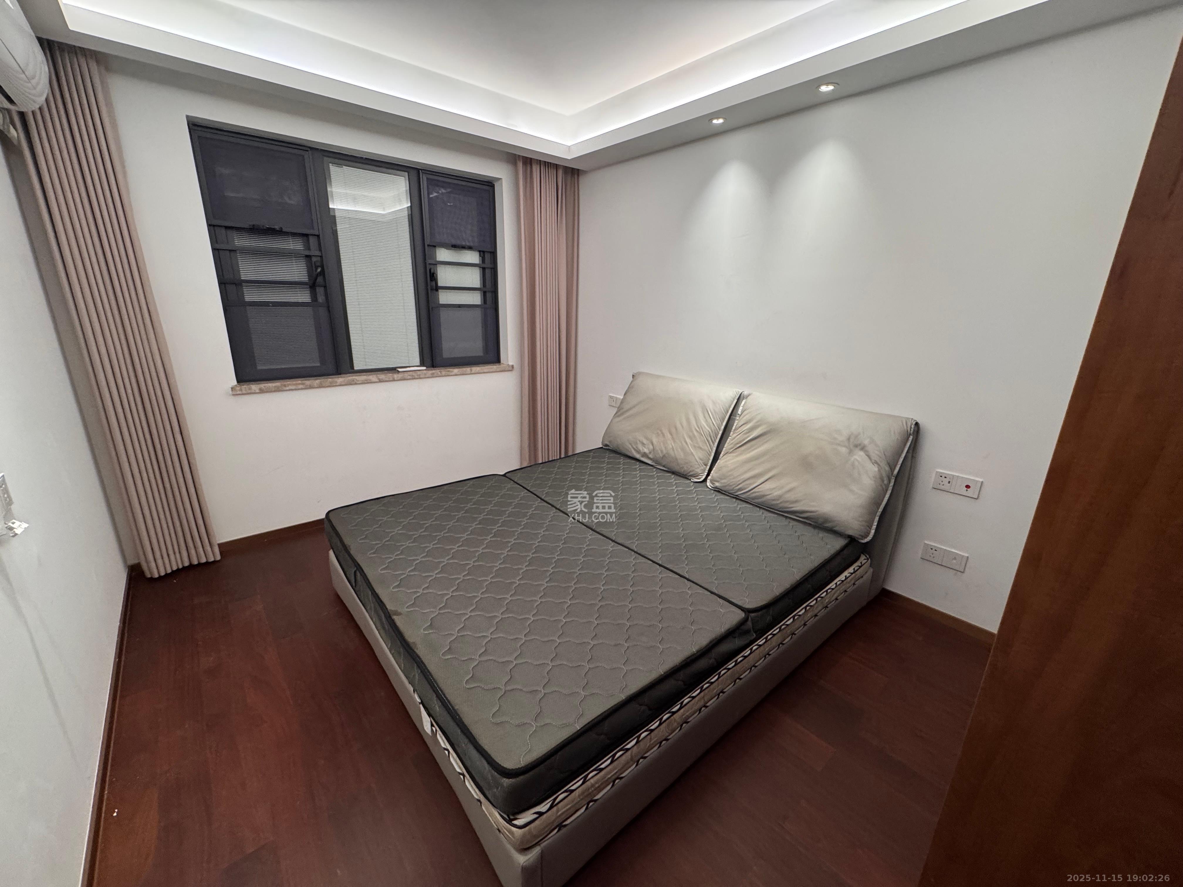 旭辉都会山  1室0厅0卫    3500.0元/月室内图