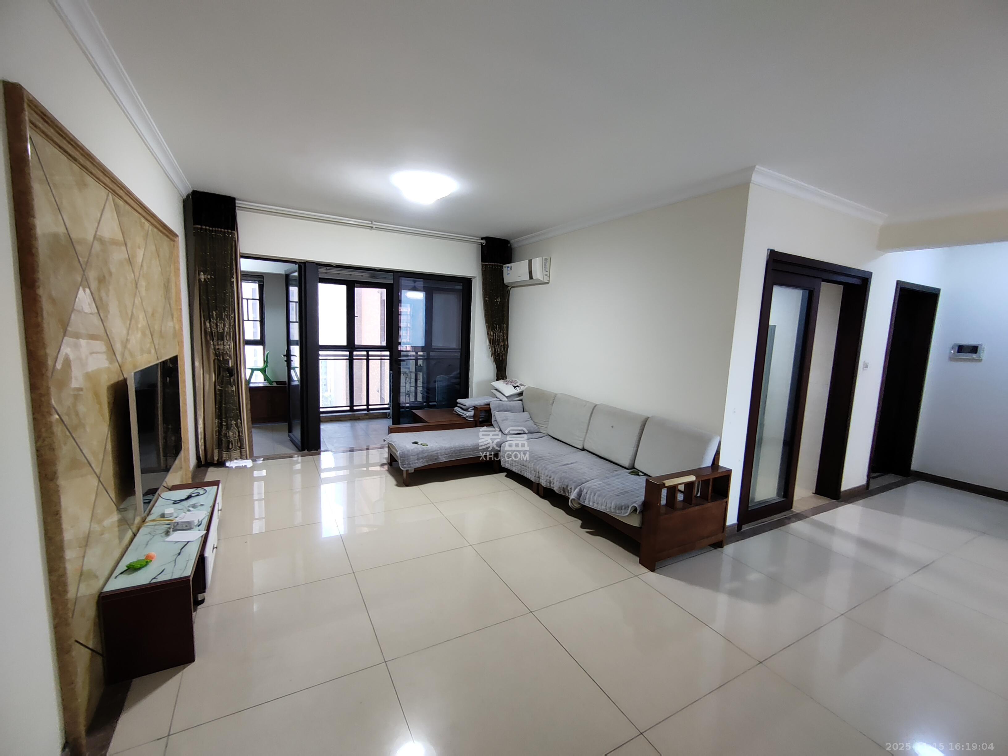 时代倾城一期  3室2厅2卫    2280.0元/月