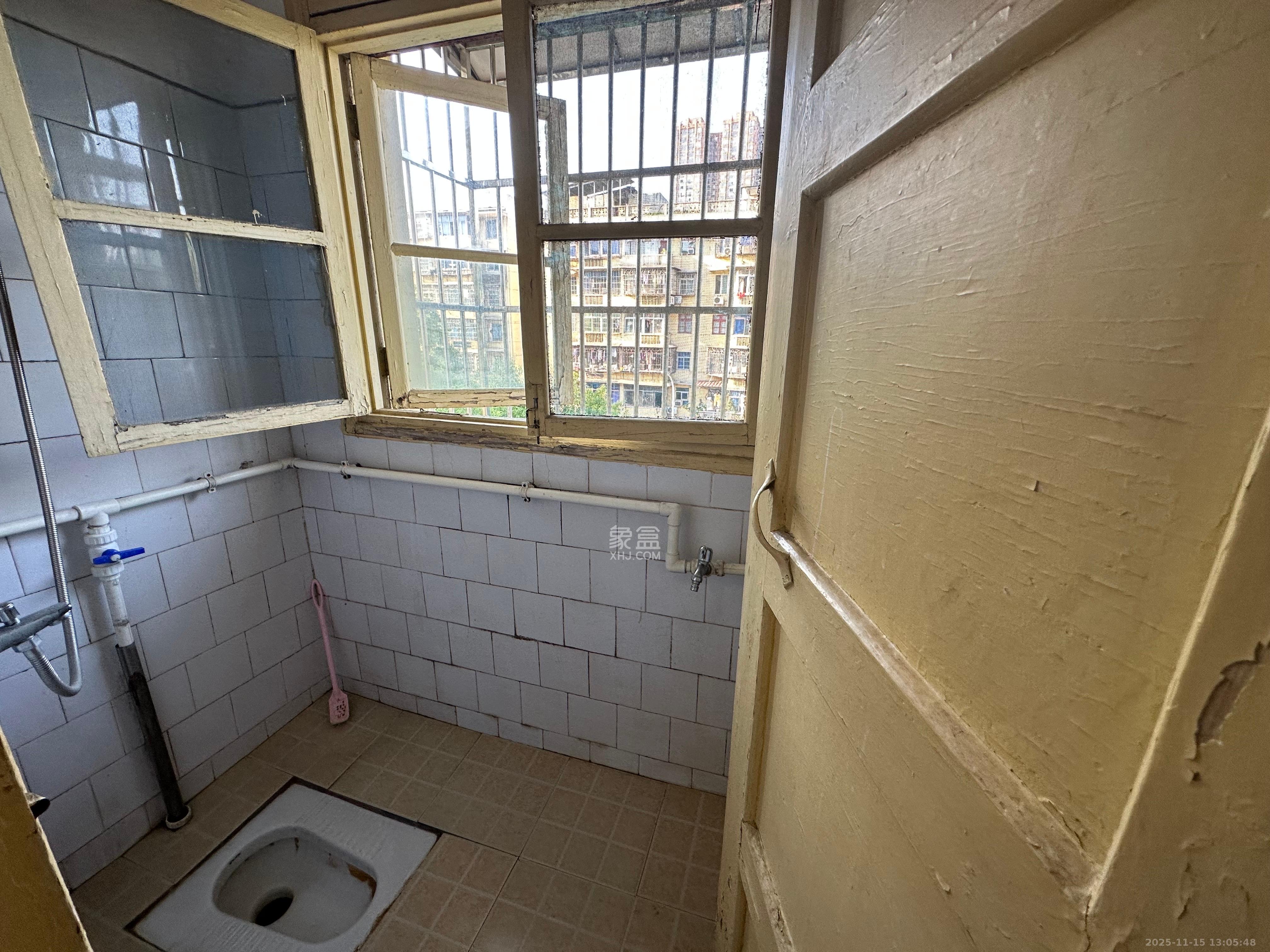 桔园小区1-8片  2室1厅1卫    1000.0元/月室内图