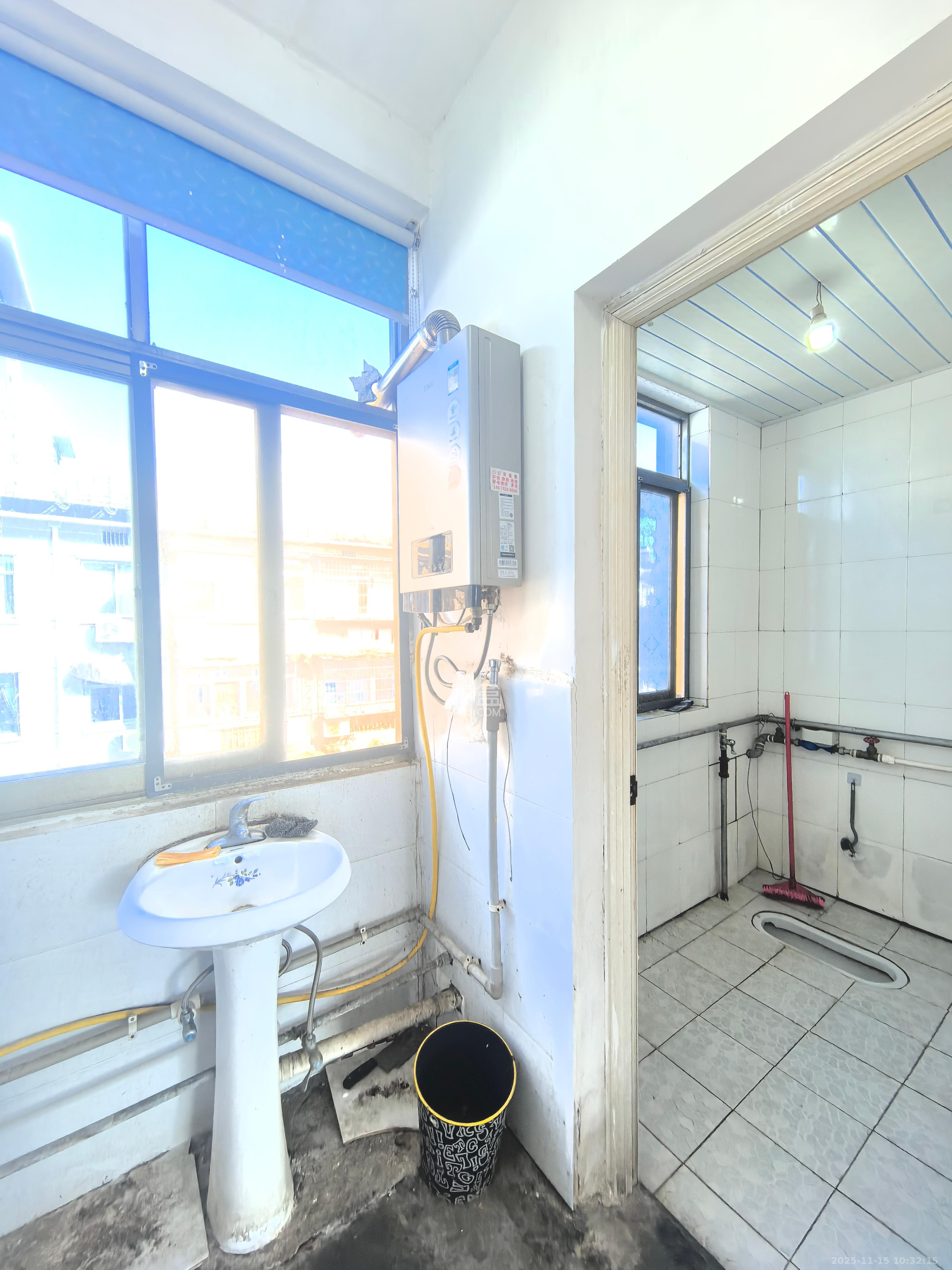 省中医药研究院宿舍（国华制药厂北院）  4室2厅2卫    2800.0元/月室内图