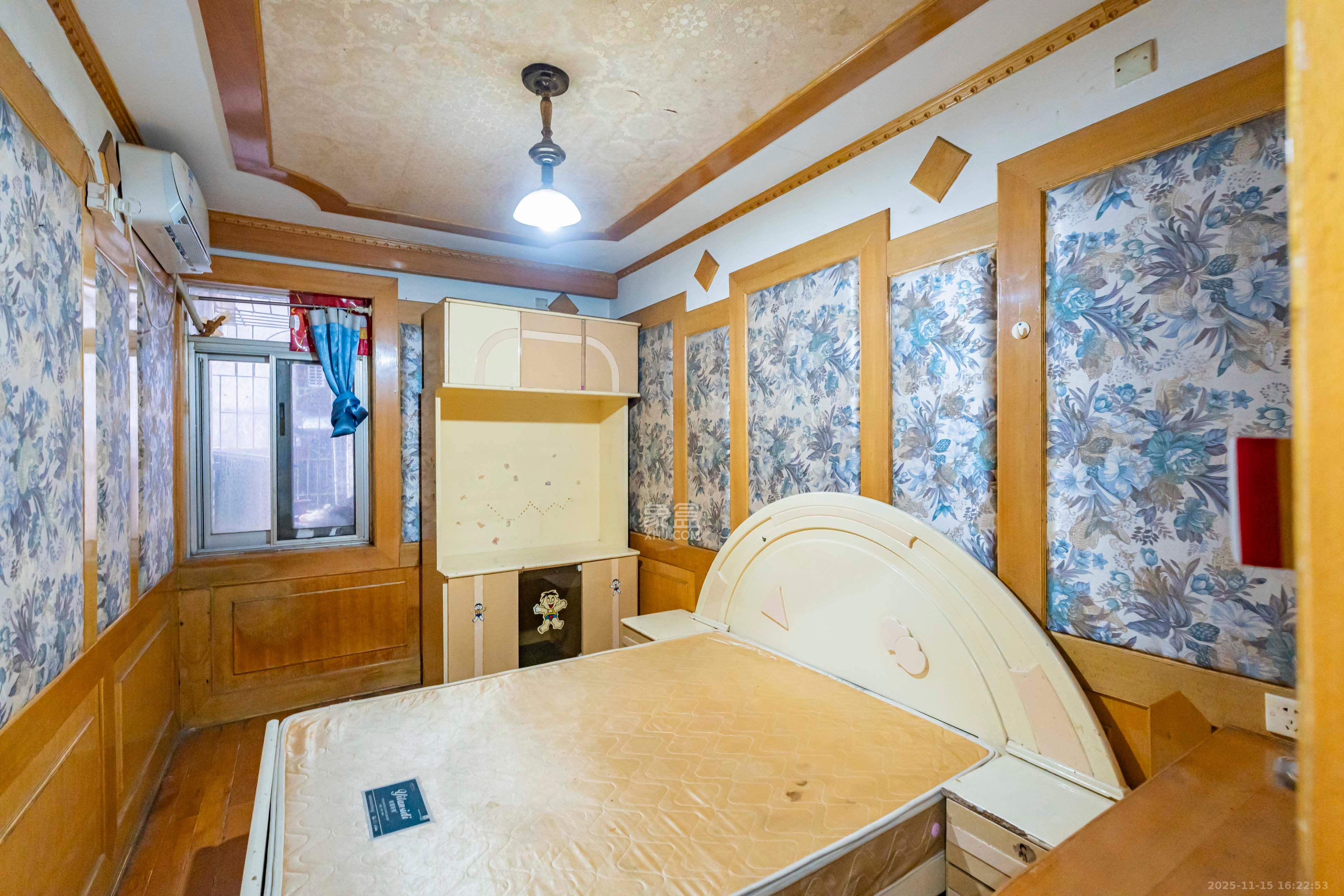 福乐凯公寓  4室2厅2卫    3200.0元/月室内图