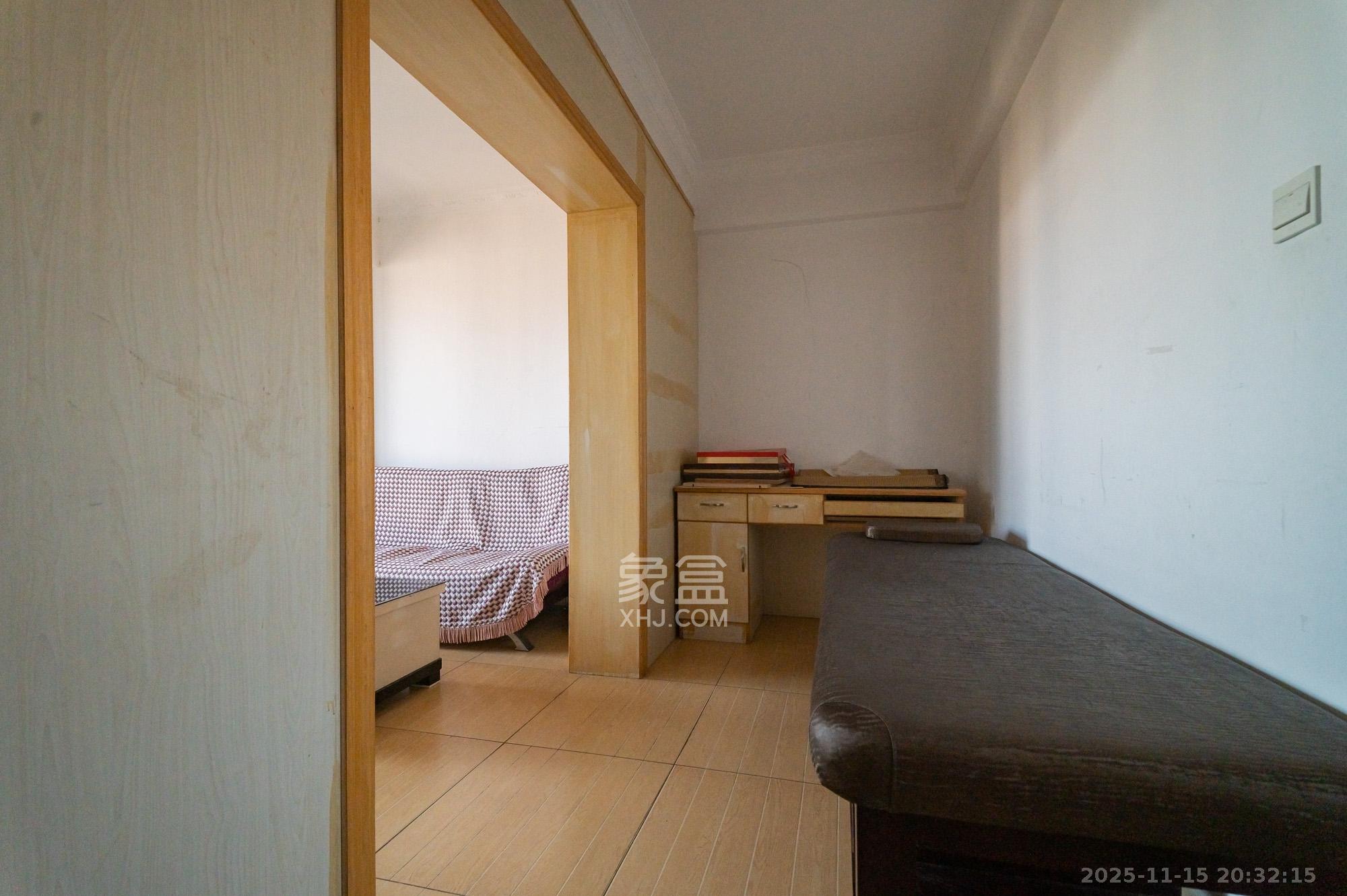 筑梦佳园 4室2厅2卫 108.8万 筑梦佳园 4室2厅2卫 108.8万卧室