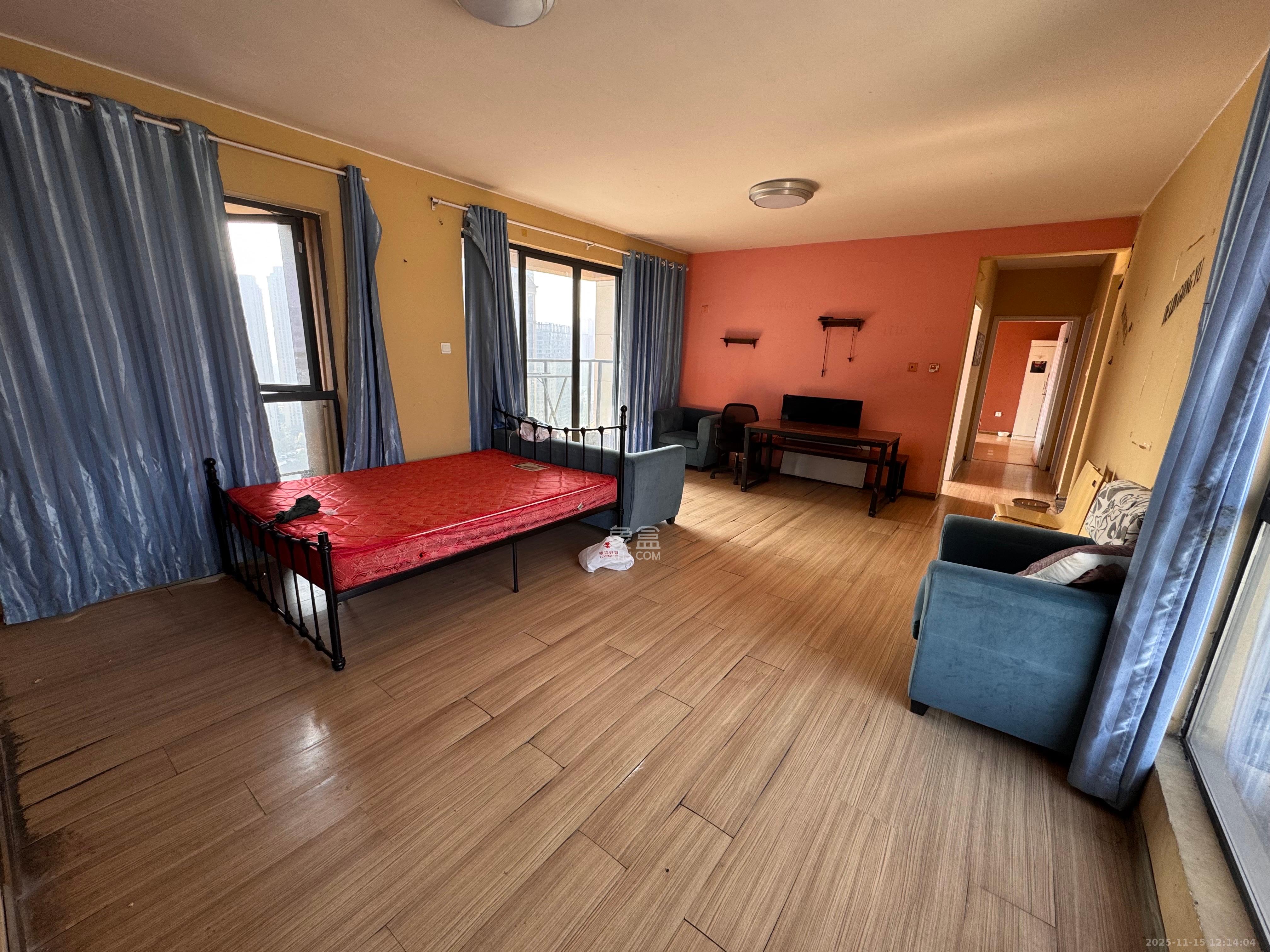 振业城二期 1室2厅1卫 2700.0元/月 振业城二期 1室2厅1卫 2700.0元/月室内图