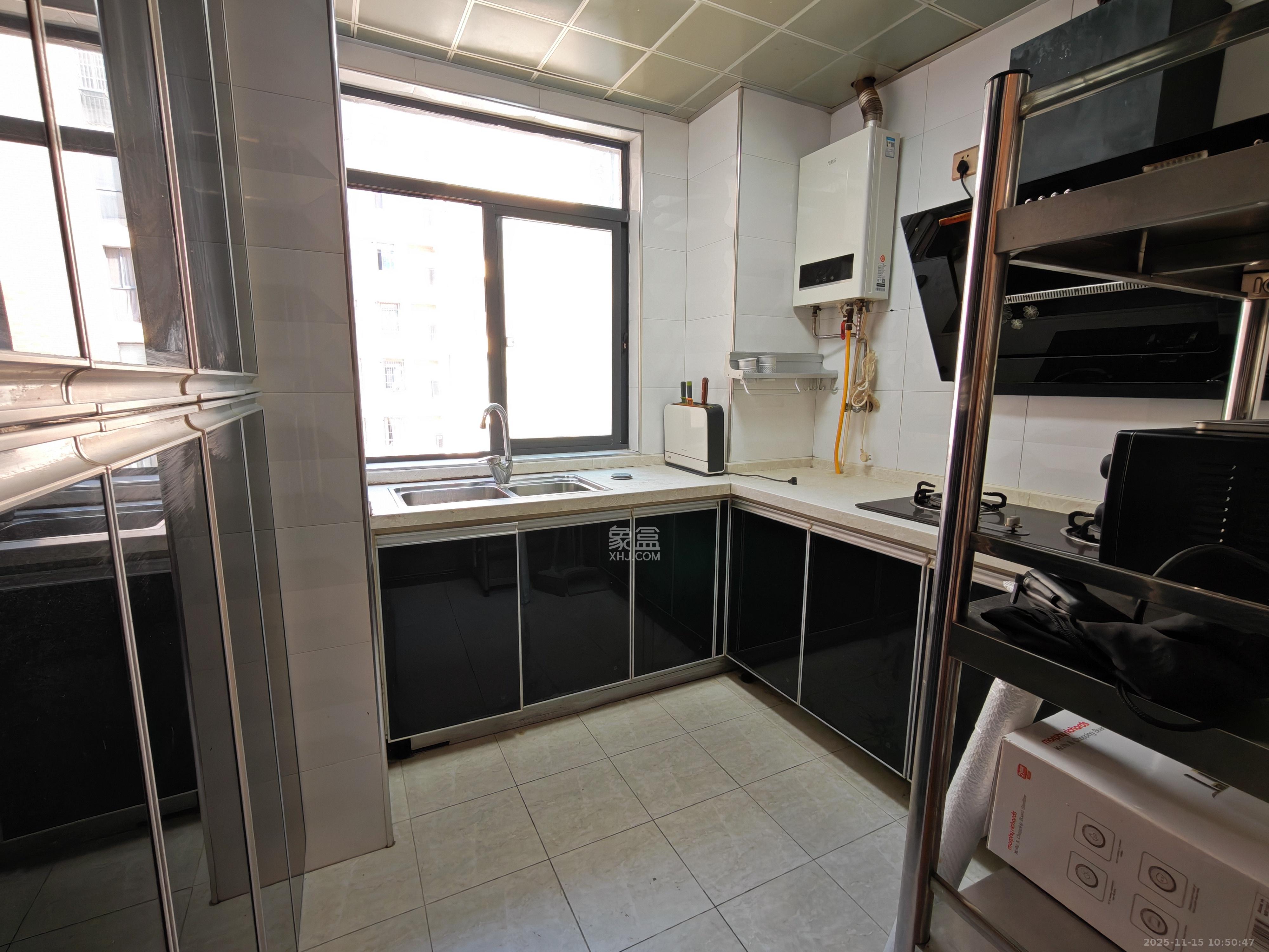 天骄福邸 2室1厅1卫 2600.0元/月 天骄福邸 2室1厅1卫 2600.0元/月室内图