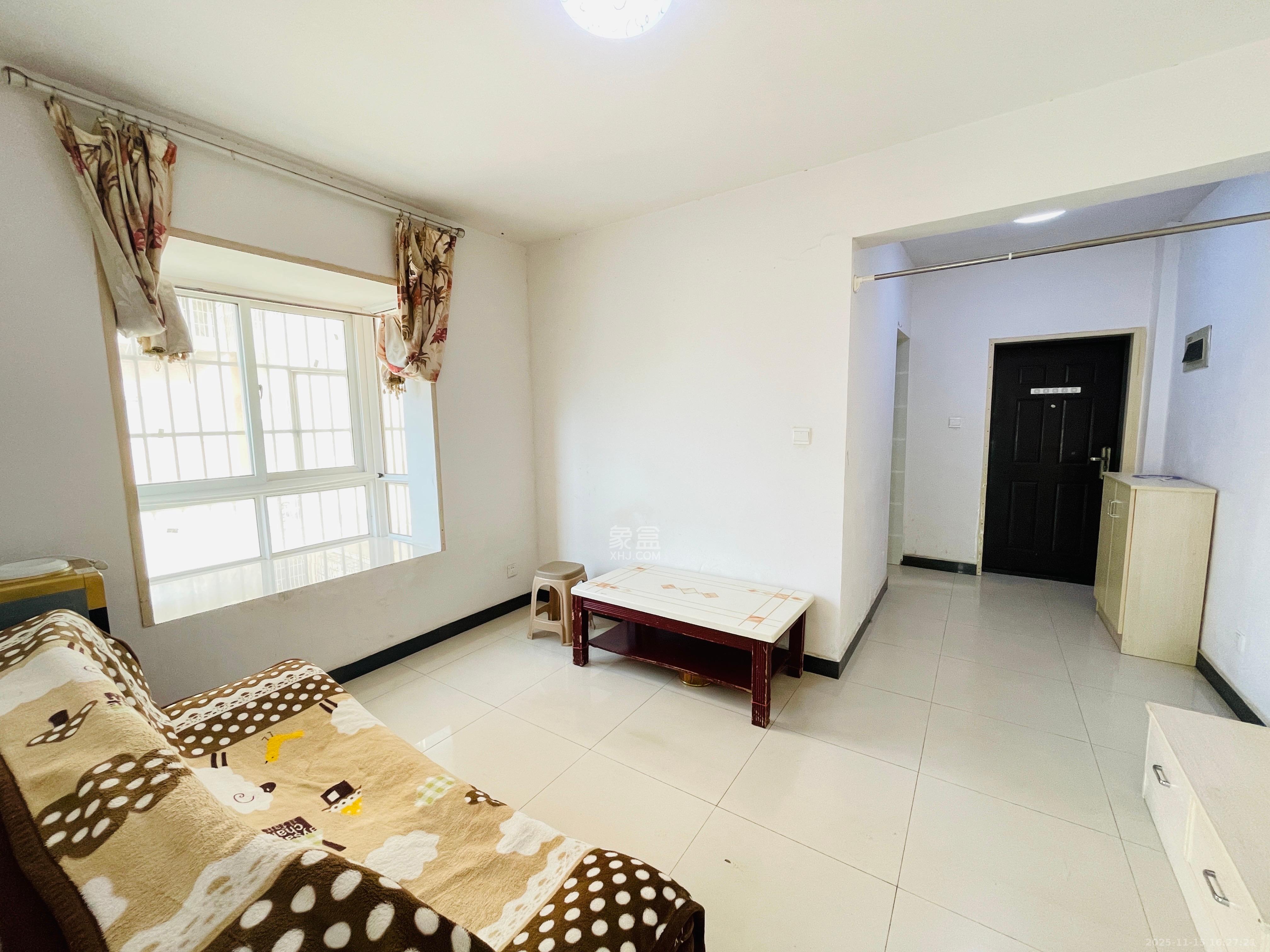 金石蓉园 1室1厅1卫 1400.0元/月 金石蓉园 1室1厅1卫 1400.0元/月室内图