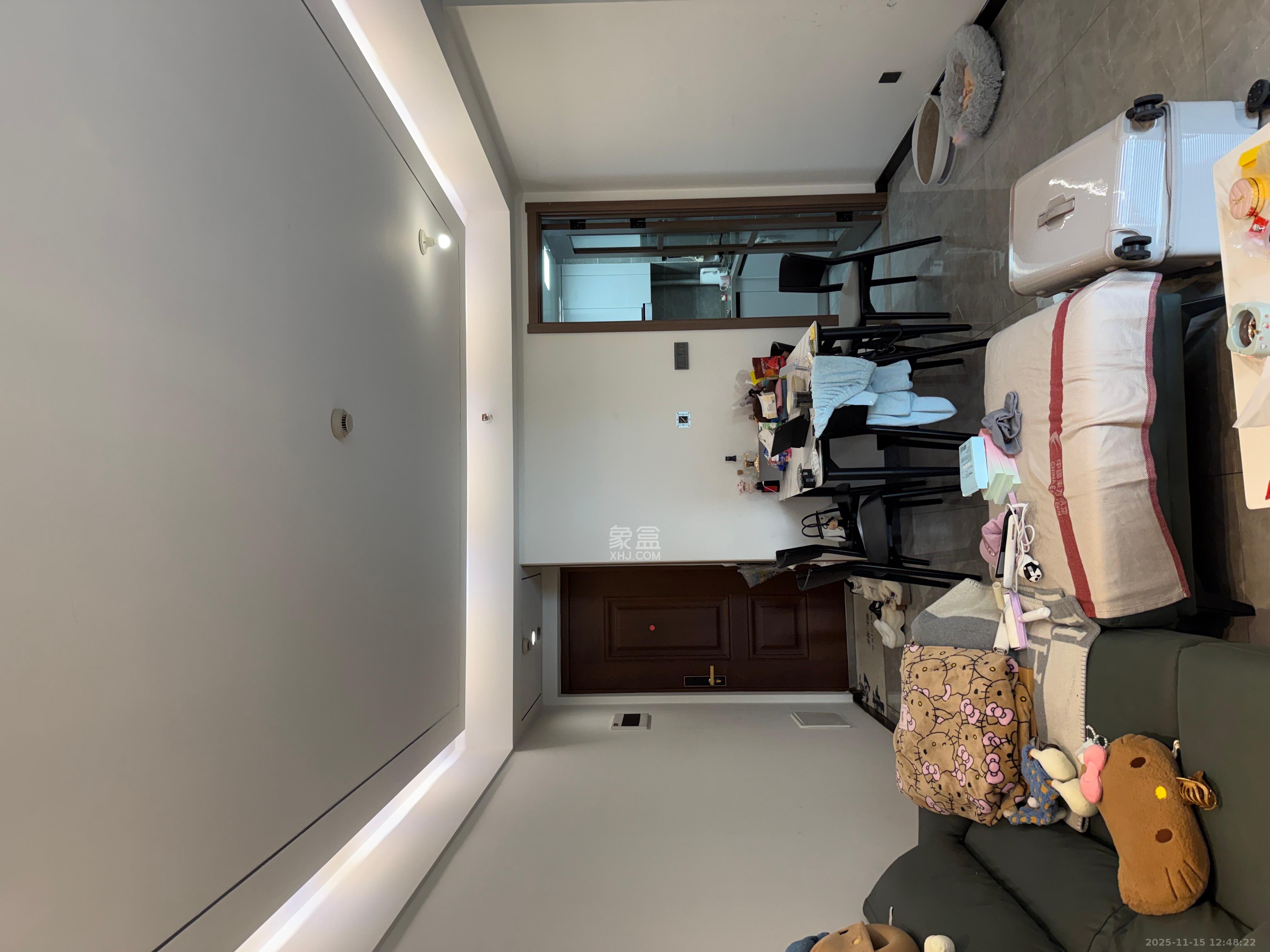 卓越中寰 3室2厅1卫 4000.0元/月 卓越中寰 3室2厅1卫 4000.0元/月室内图