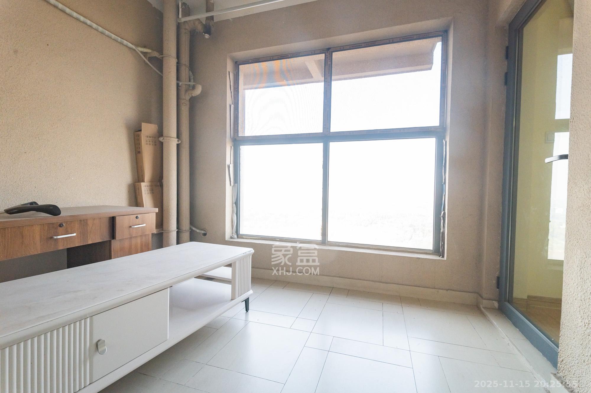 碧桂园威尼斯城 3室2厅2卫 90.0万 碧桂园威尼斯城 3室2厅2卫 90.0万阳台